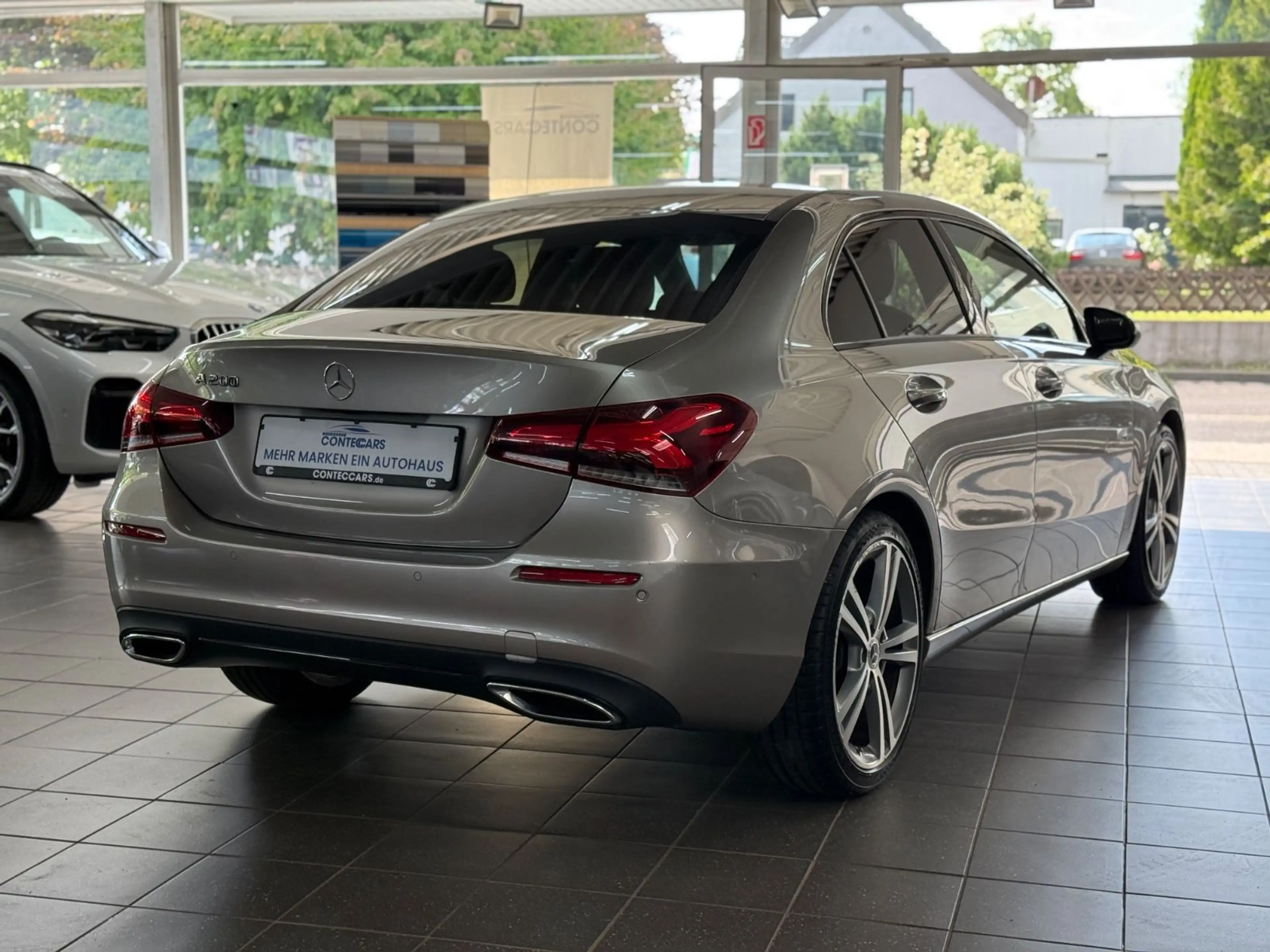 Mercedes-Benz A 200 Limousine Progressive Pano+LED+PARK+19Zoll — photo 7