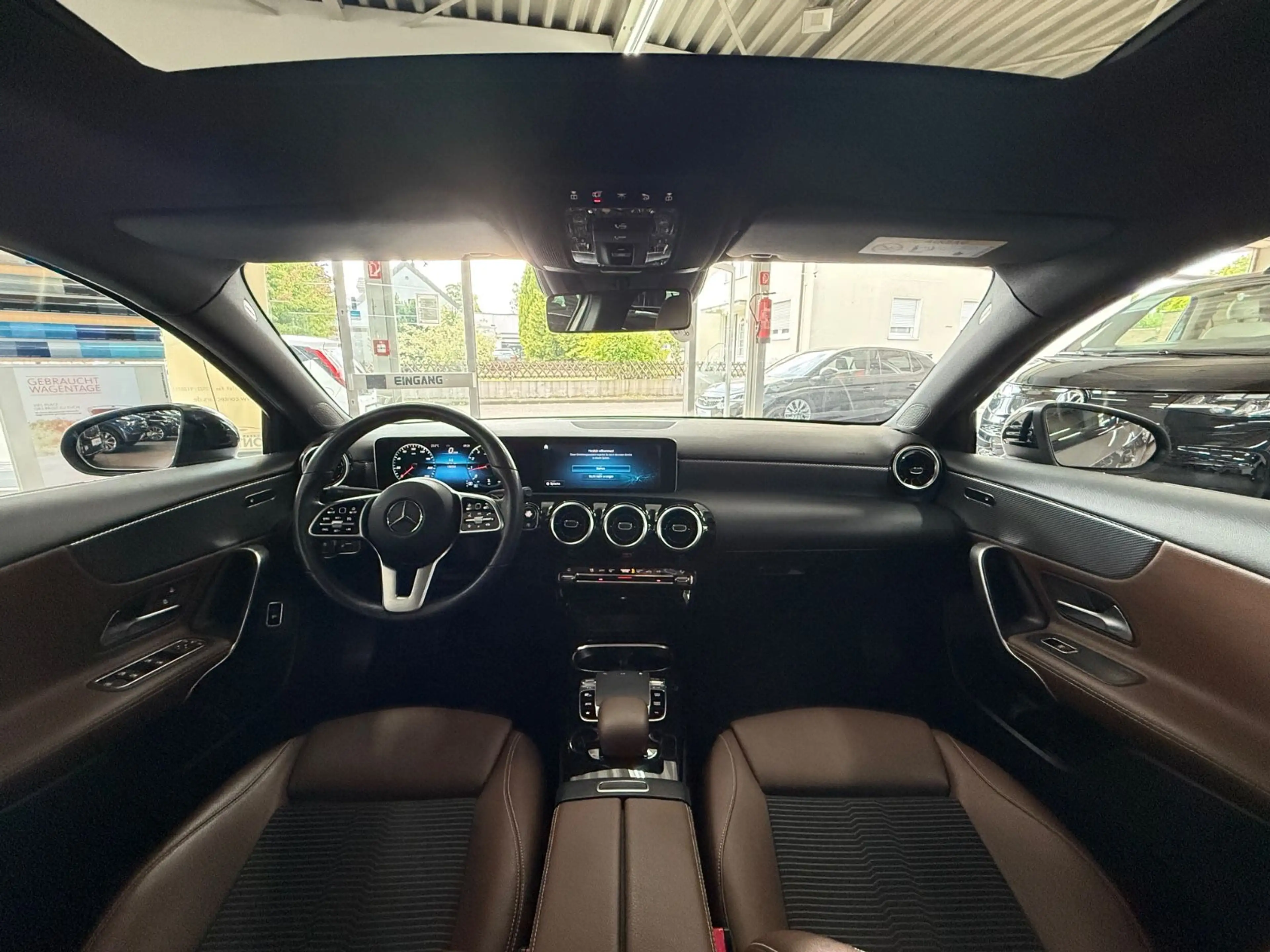 Mercedes-Benz A 200 Limousine Progressive Pano+LED+PARK+19Zoll — photo 12