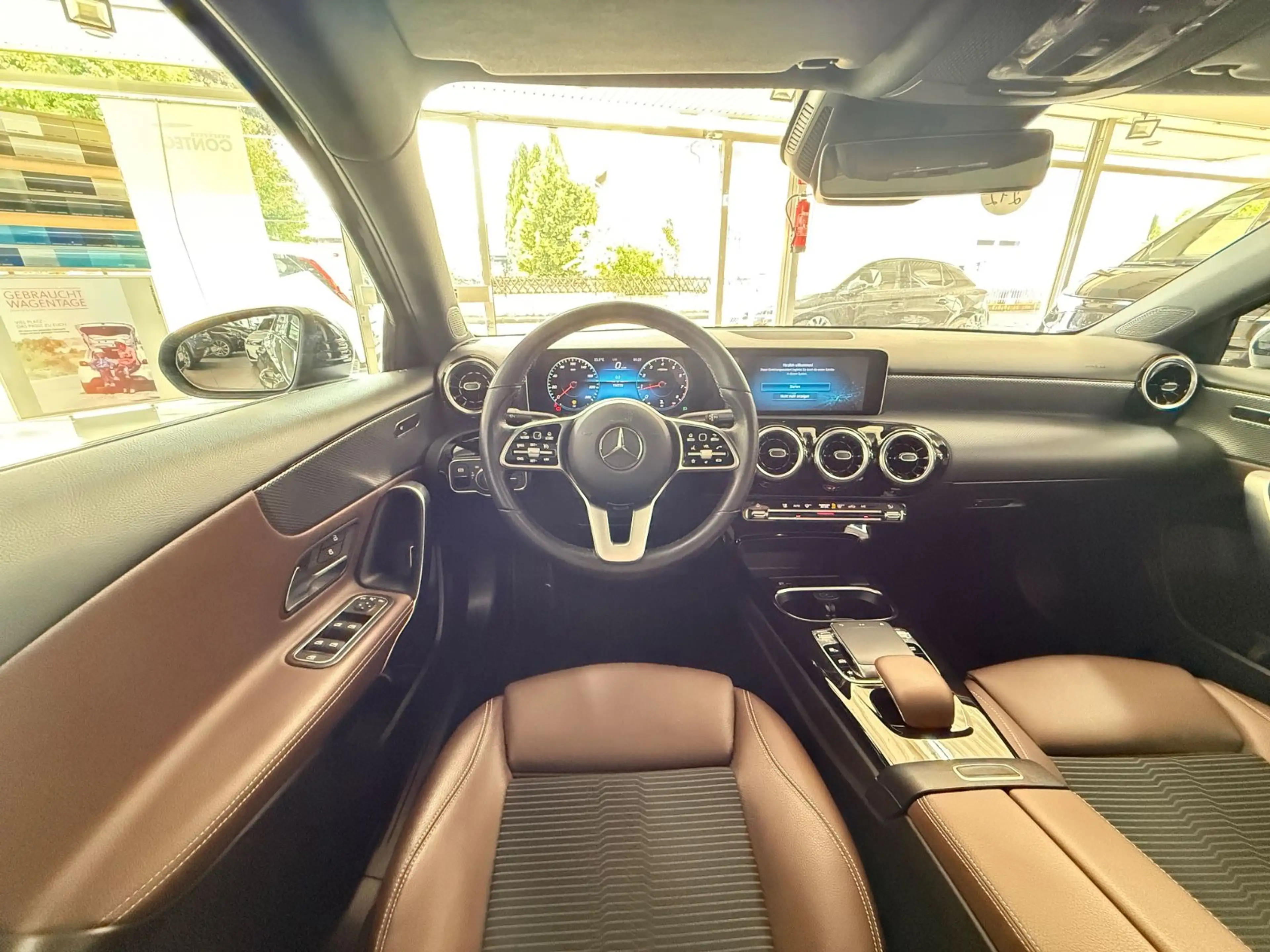 Mercedes-Benz A 200 Limousine Progressive Pano+LED+PARK+19Zoll — photo 13