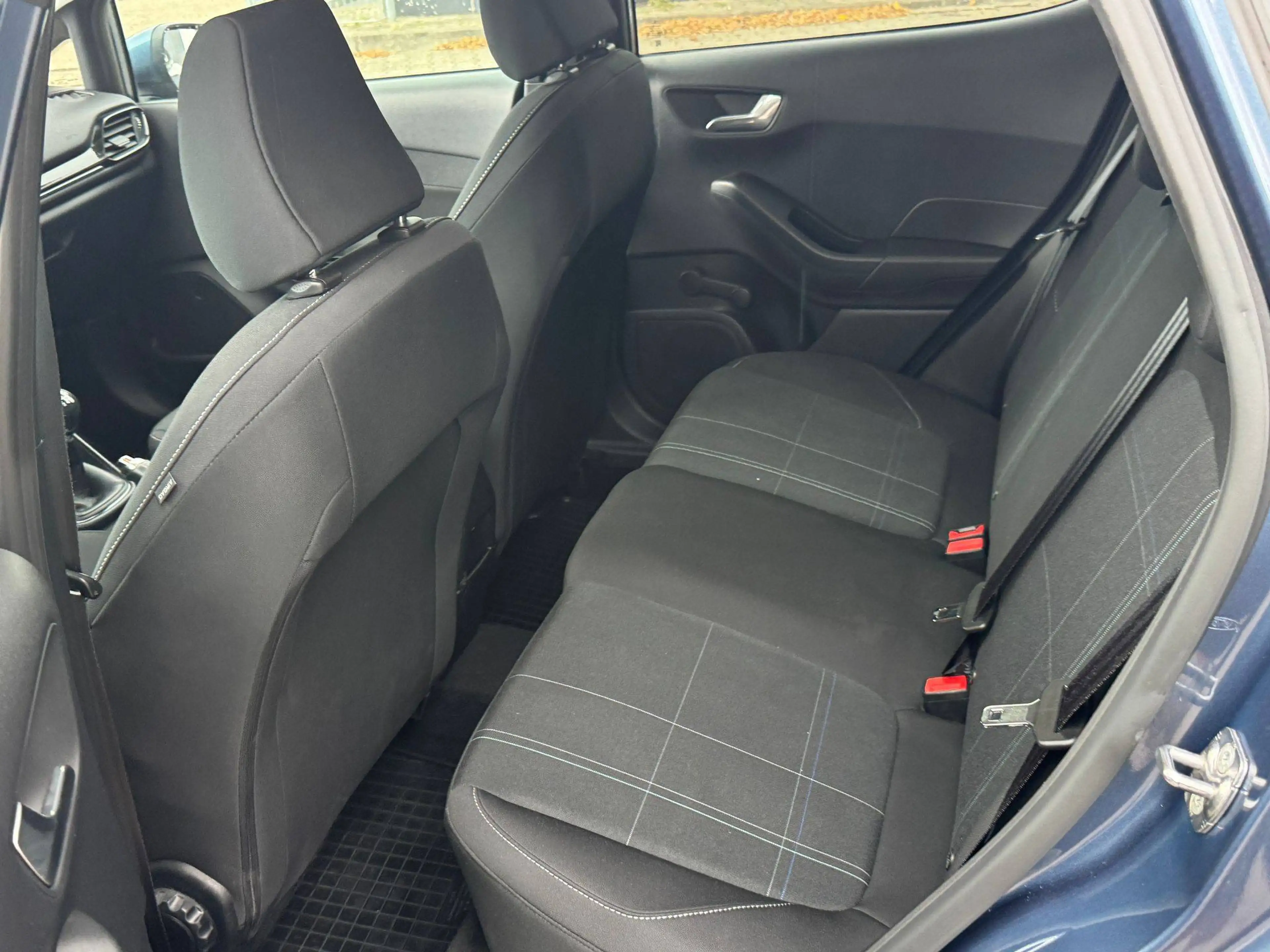 Ford Fiesta Cool — photo 15