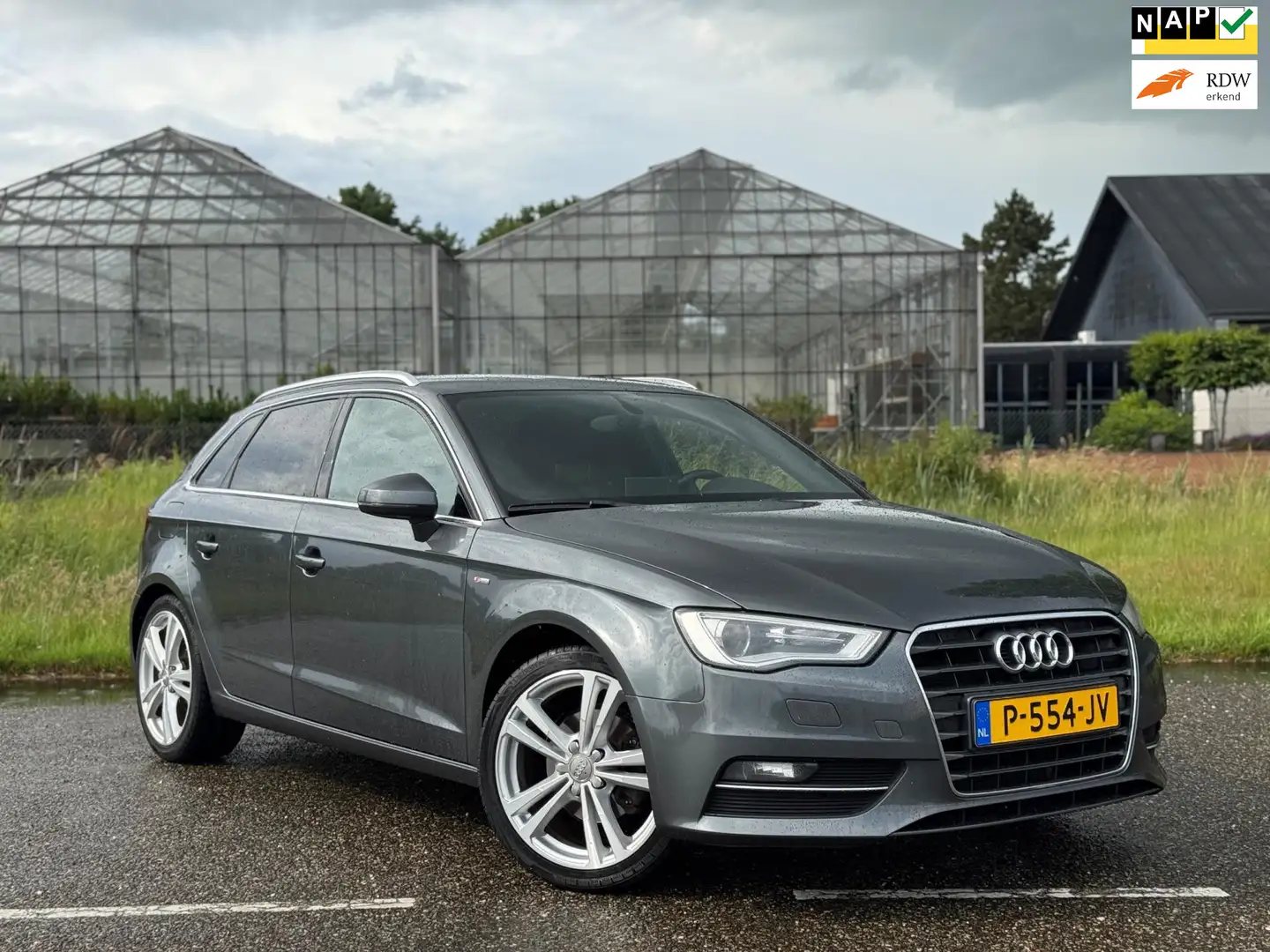 Audi A3 Sportback 1.4 TFSI Ambition 3x S-Line AUT | Bi-Xen Gris - 1