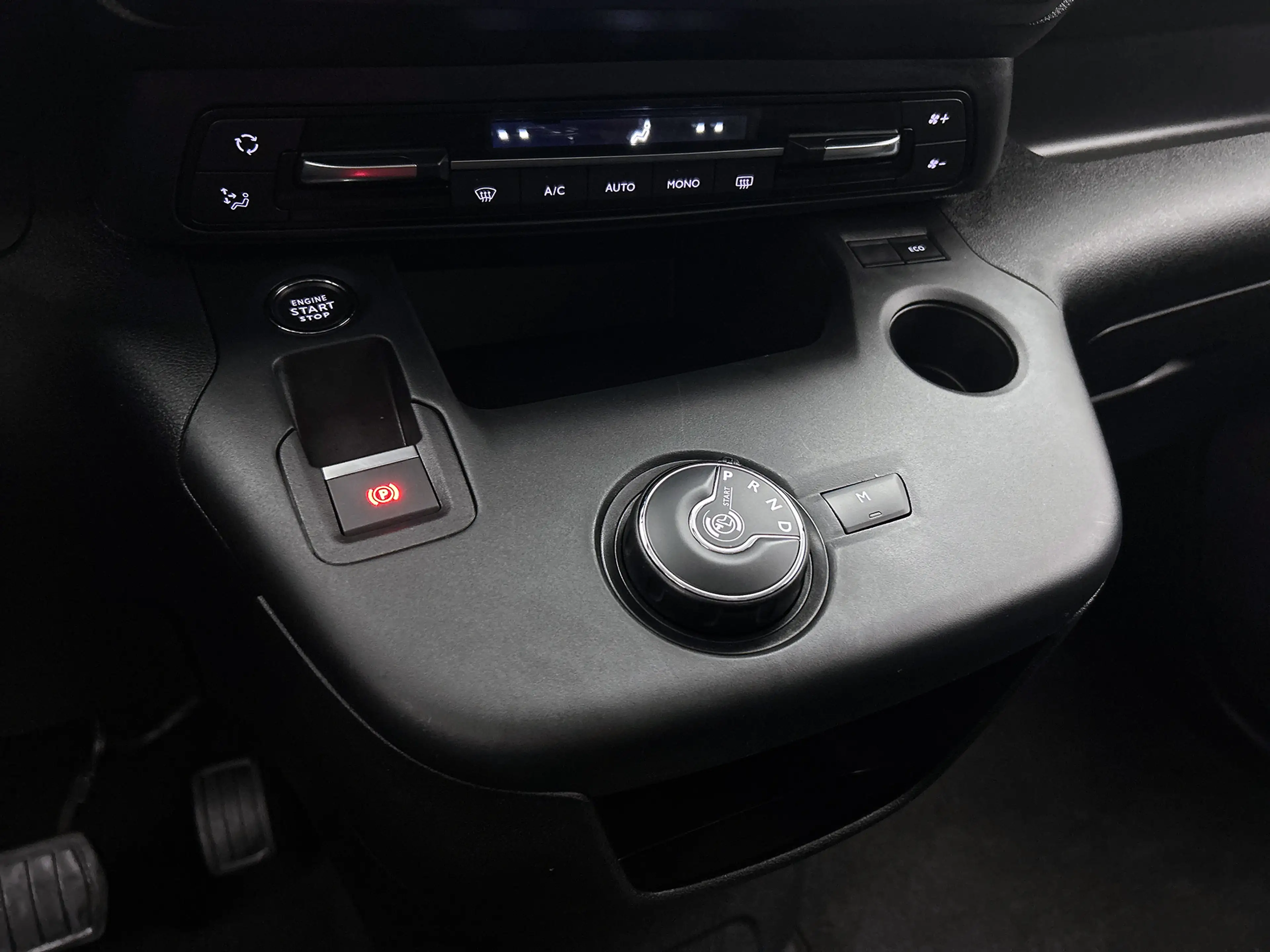 Toyota Proace City Verso 1.2 Dynamic Automaat | afneembare trekhaak | — photo 10