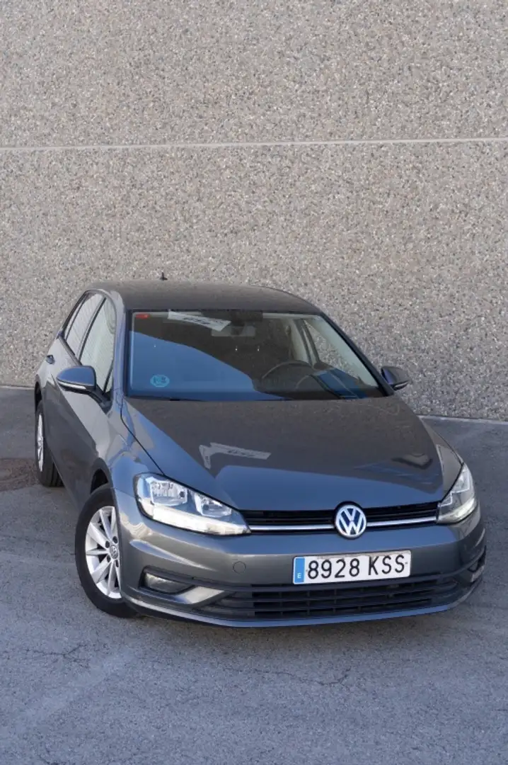 Volkswagen Golf 1.0 TSI Advance 85kW Gris - 1