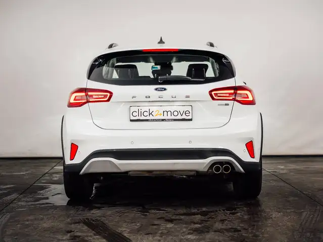 Ford Focus view 4