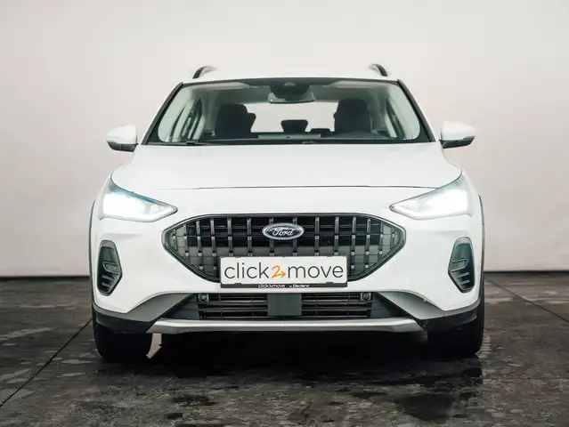 Ford Focus view 3