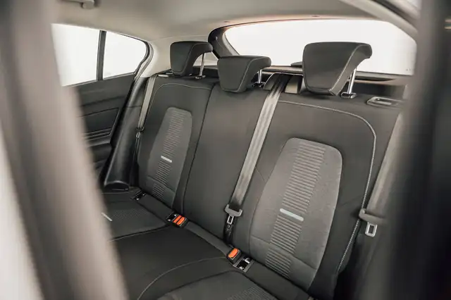 Ford Focus view 8