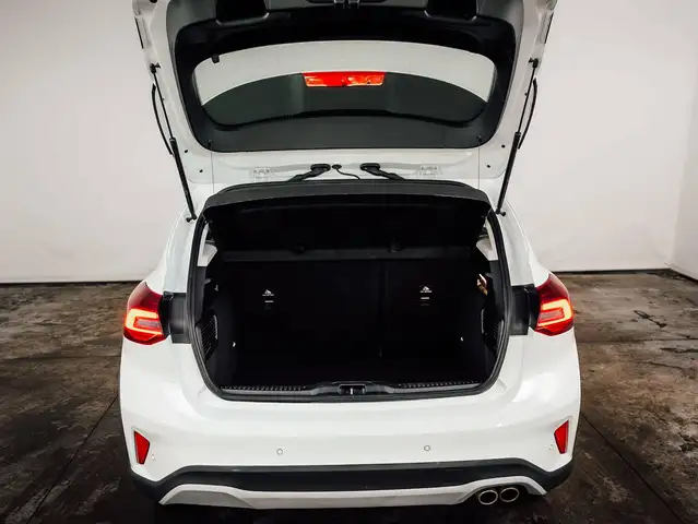 Ford Focus view 7