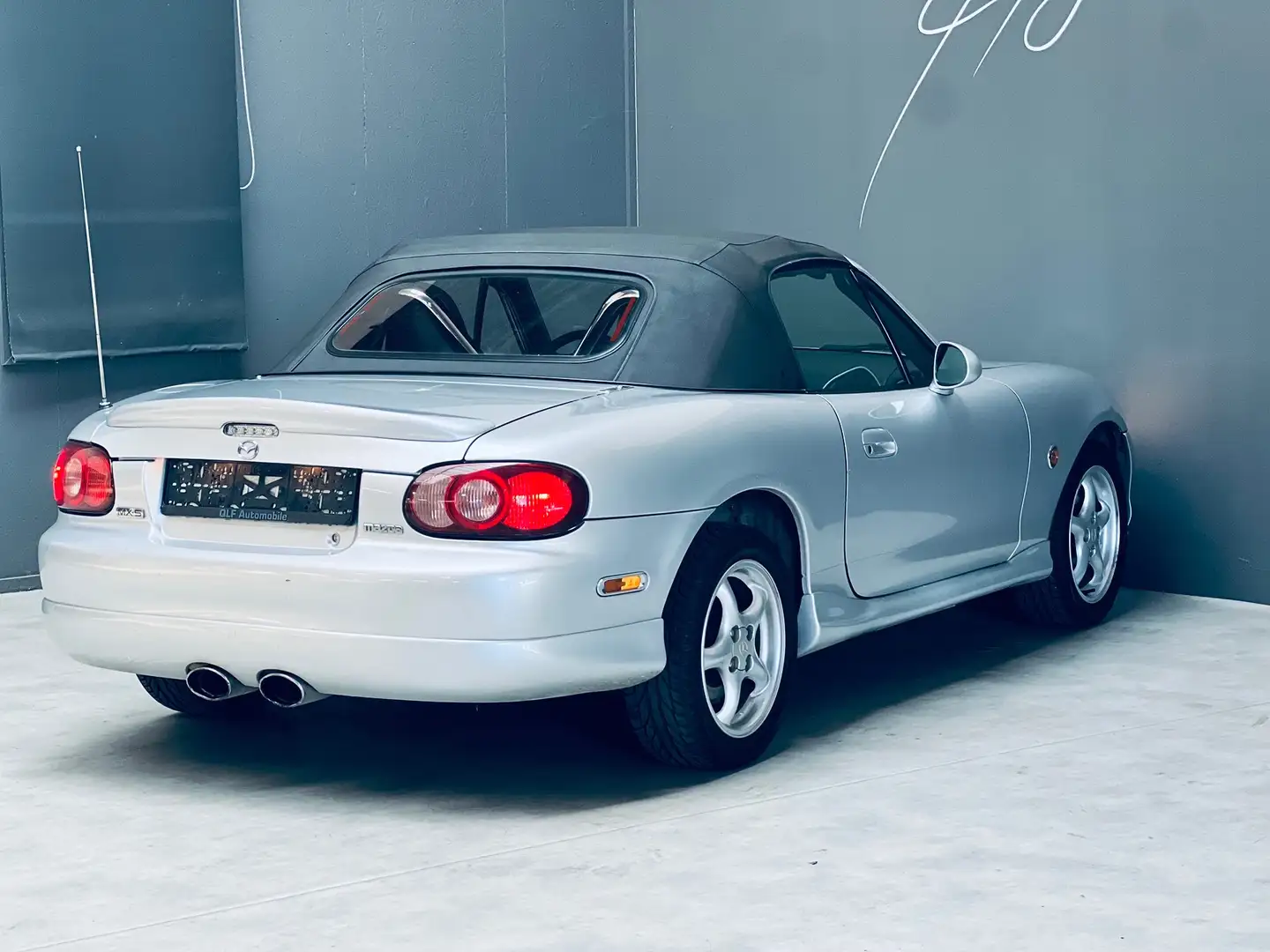 Mazda MX-5 MX-5 1.6i **CABRIOLET** Zilver - 2