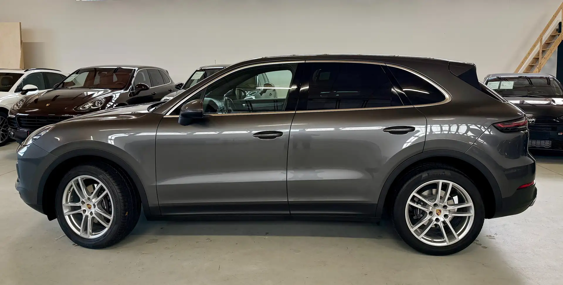 Porsche Cayenne StandheizungMatrix,Pano,Por Scheckheft,HeadUp, Grau - 2