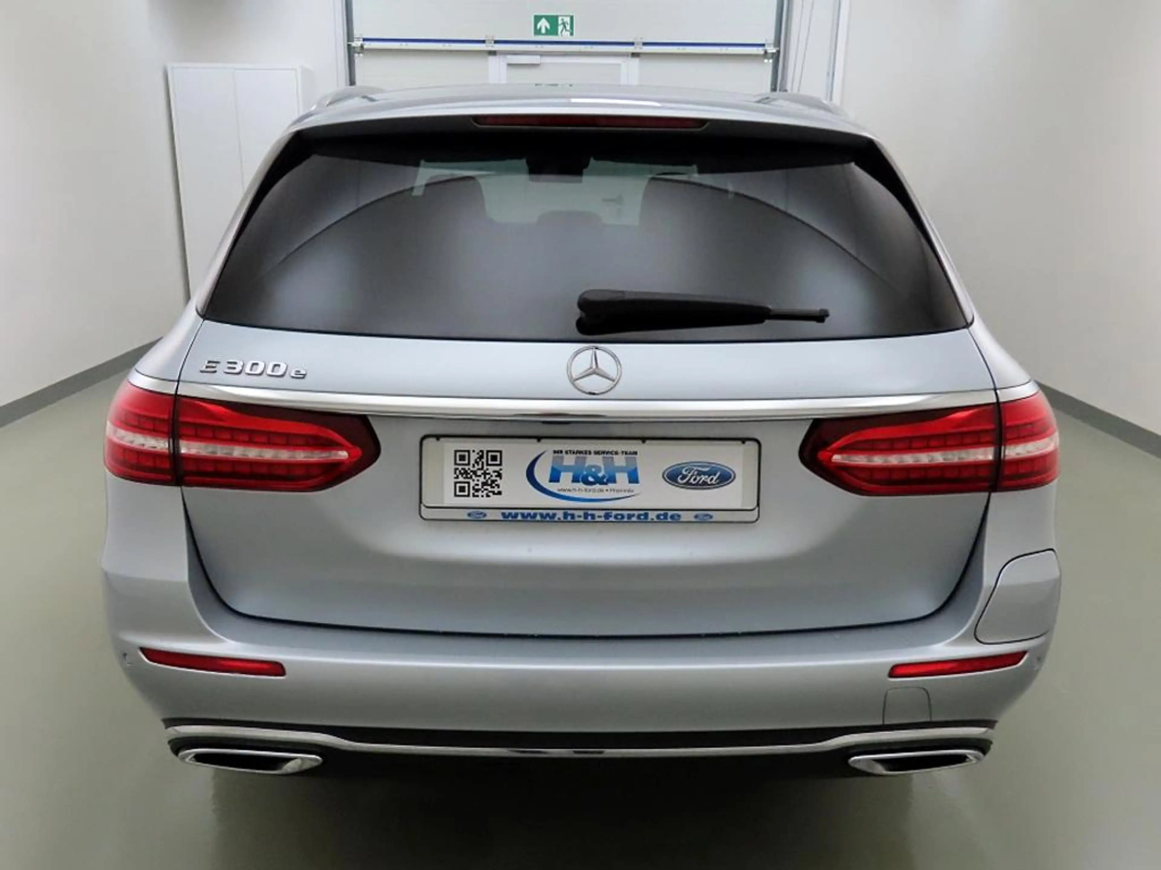 Mercedes-Benz E 300 e T-Modell PHEV Avantgarde LED+ParkPak — photo 5
