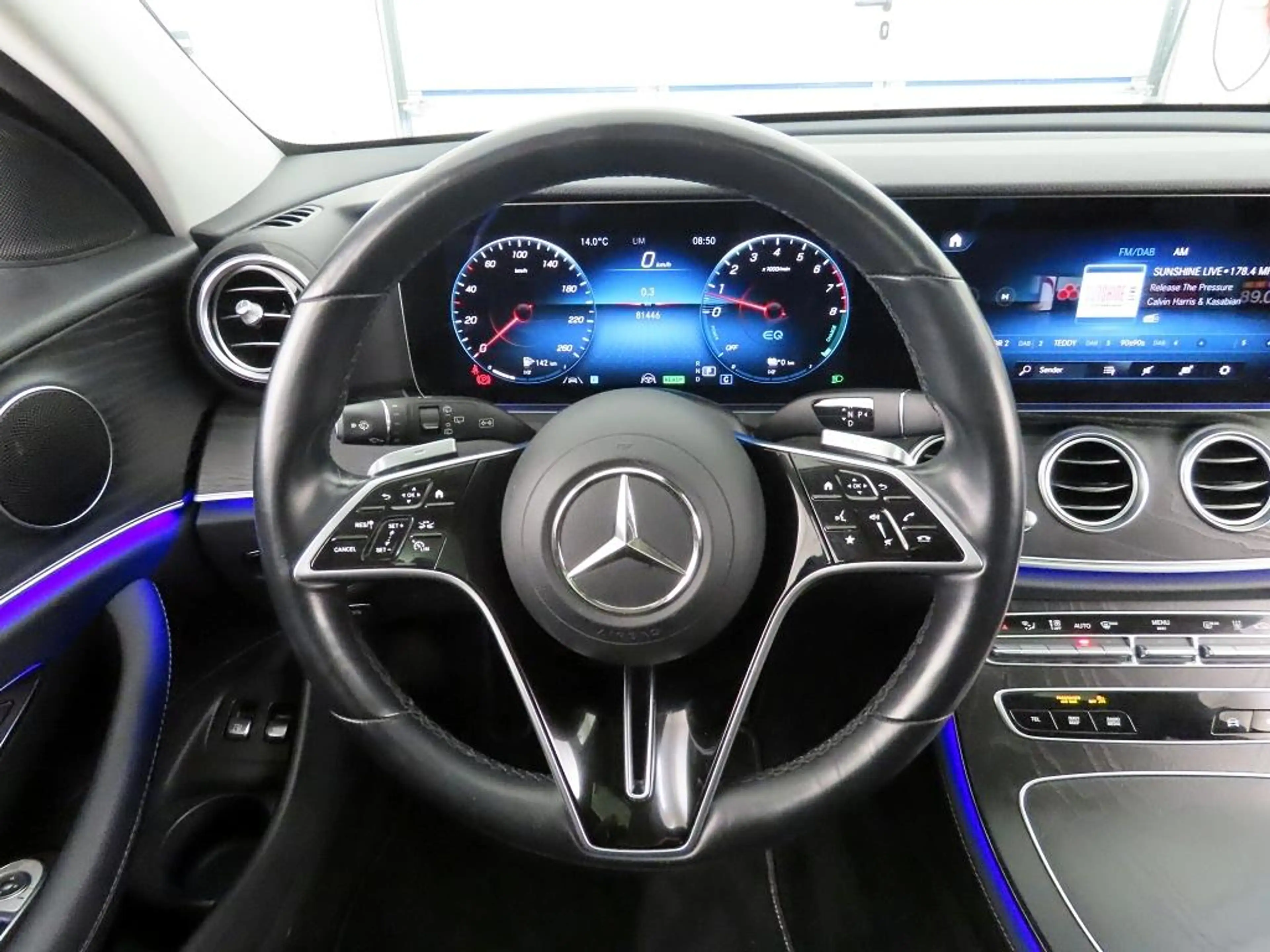 Mercedes-Benz E 300 e T-Modell PHEV Avantgarde LED+ParkPak — photo 24