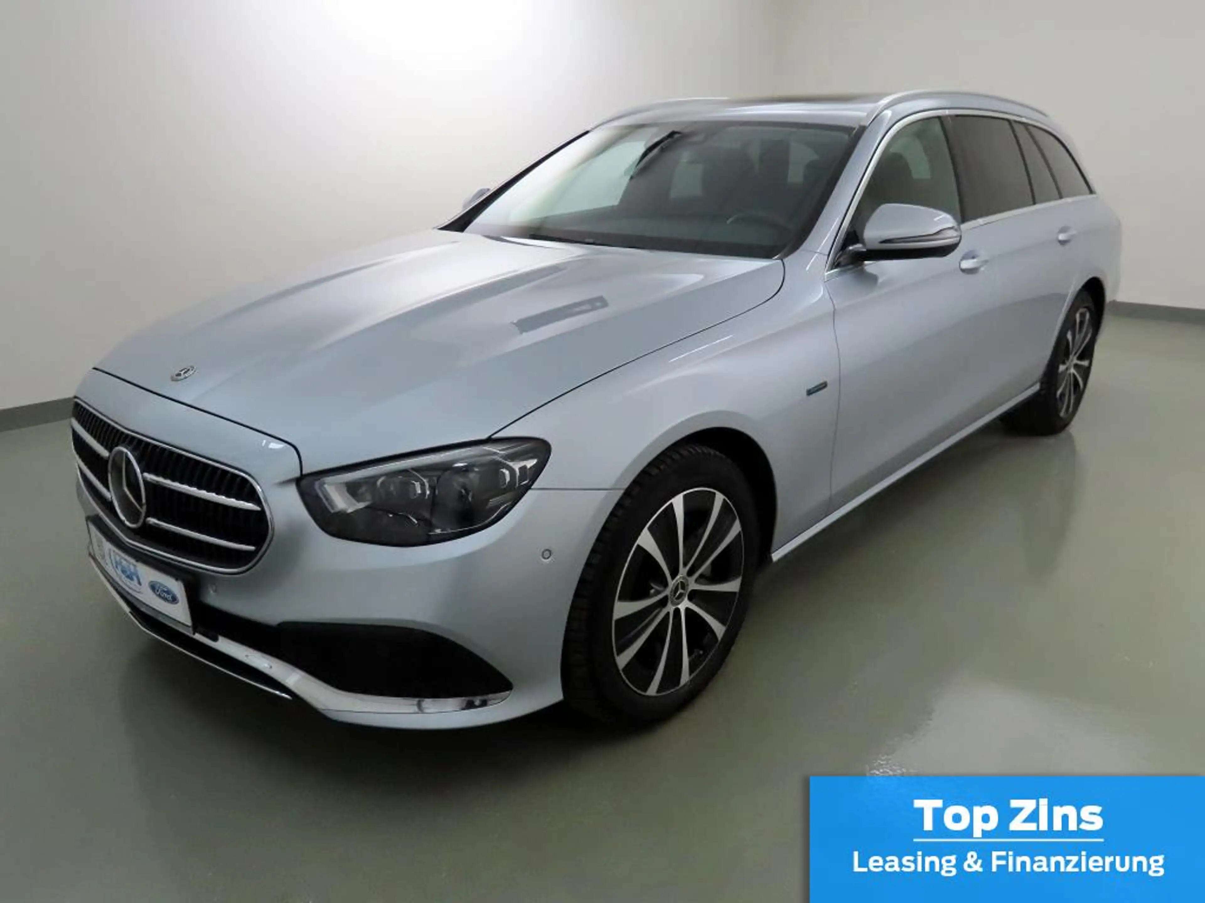 Mercedes-Benz E 300 e T-Modell PHEV Avantgarde LED+ParkPak — photo 2