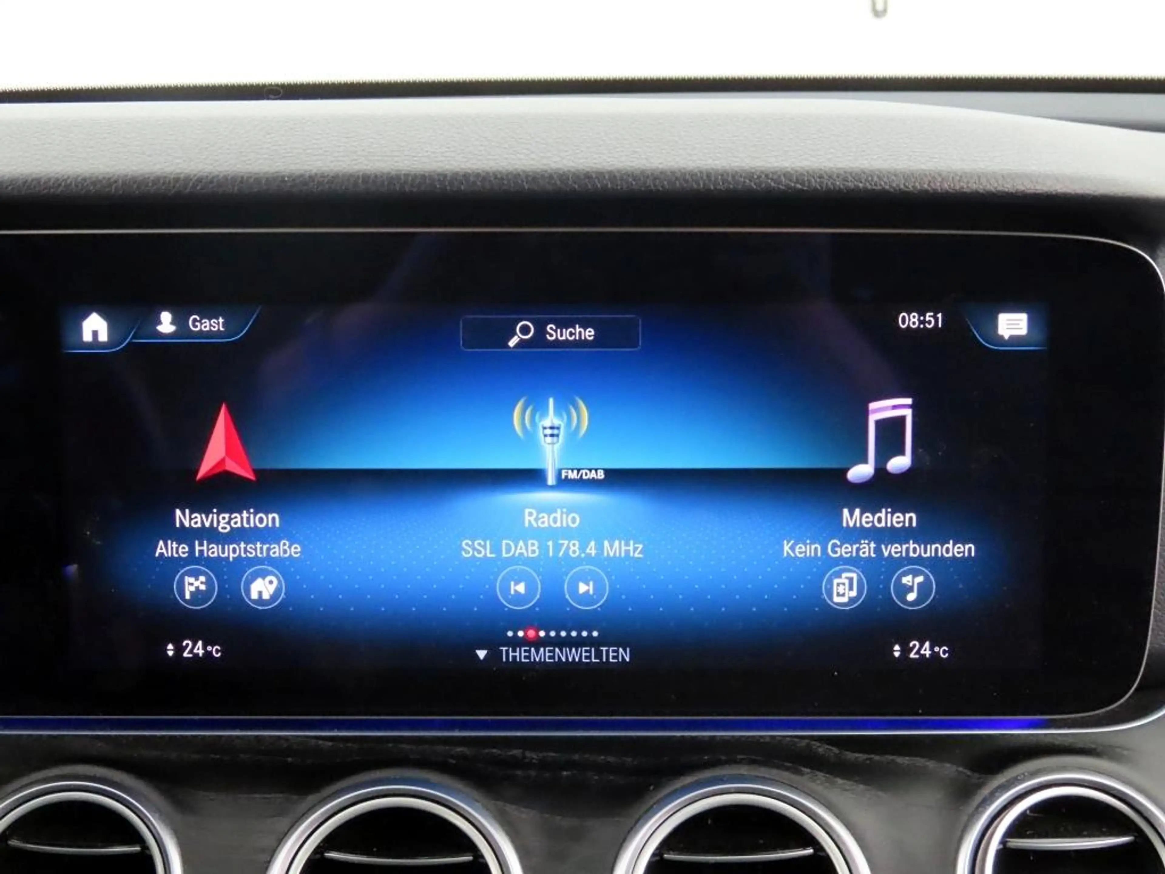 Mercedes-Benz E 300 e T-Modell PHEV Avantgarde LED+ParkPak — photo 32