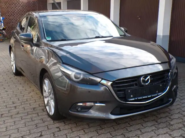Mazda 3 Lim. 2.0 Sports-Line/HUD/BOSE/Kam./LED/LHZ/SHZ