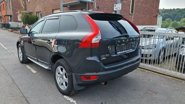 Volvo XC60 view 10