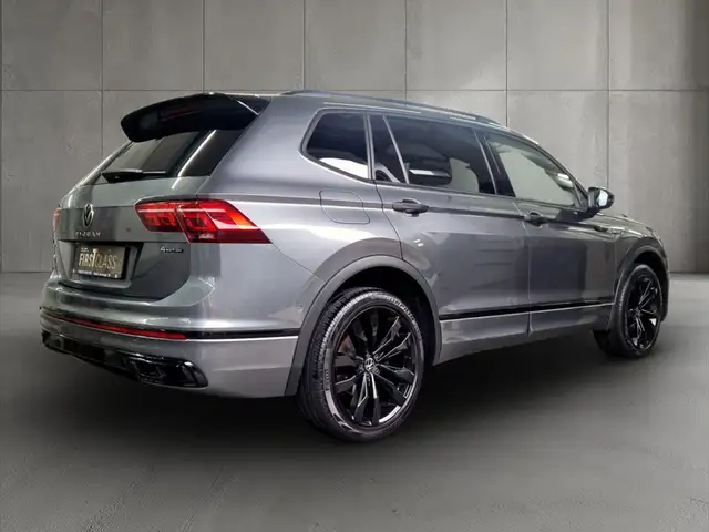 Volkswagen Tiguan Allspace view 4