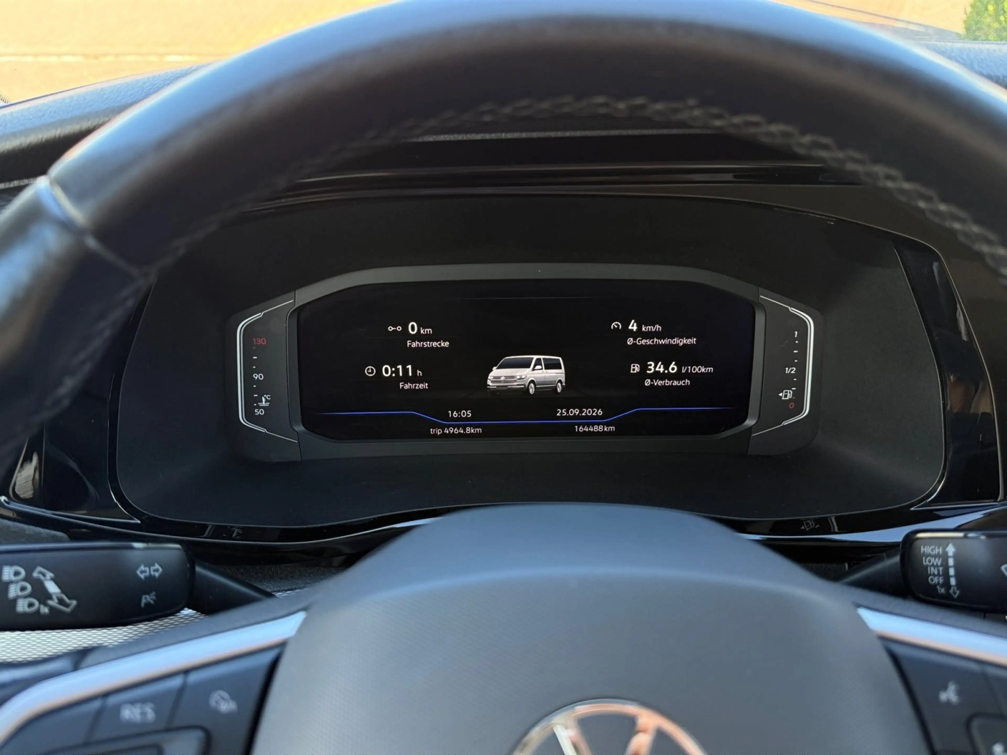 Volkswagen T6.1 Multivan 2.0 TDI DSG 4M Generation Six AHK/LEDER/STDHZG — photo 14