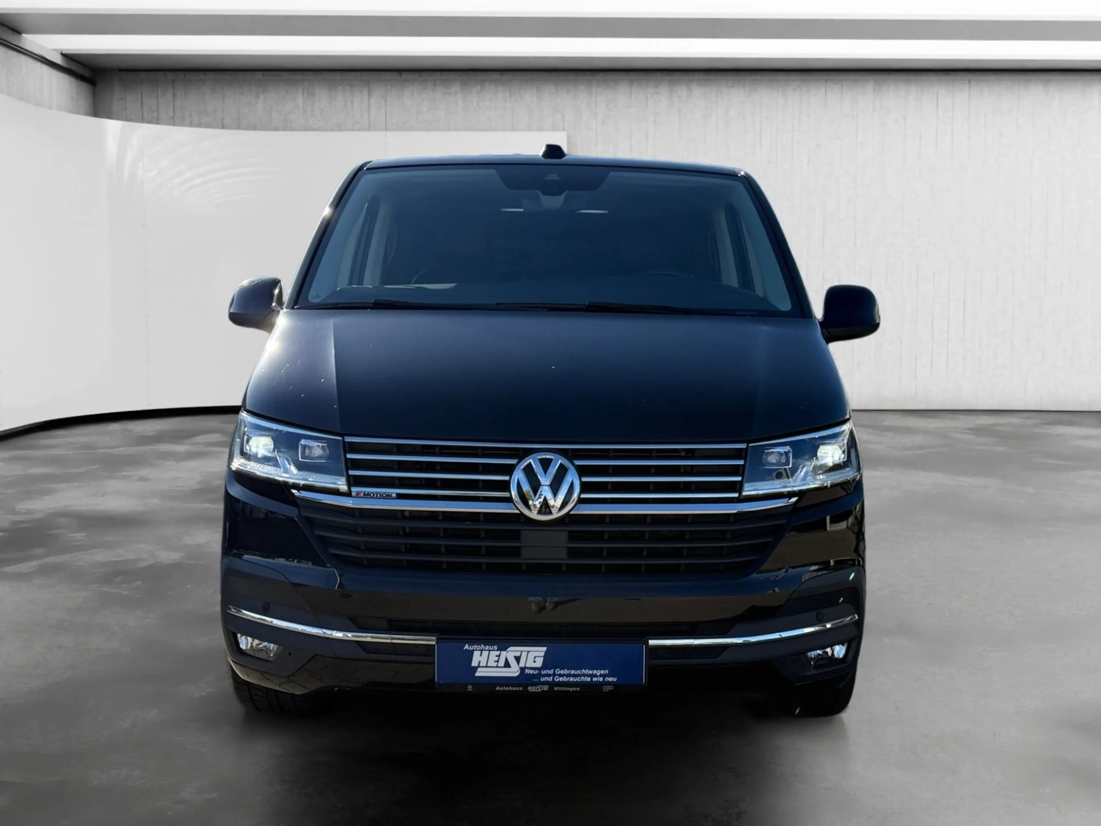Volkswagen T6.1 Multivan 2.0 TDI DSG 4M Generation Six AHK/LEDER/STDHZG — photo 8