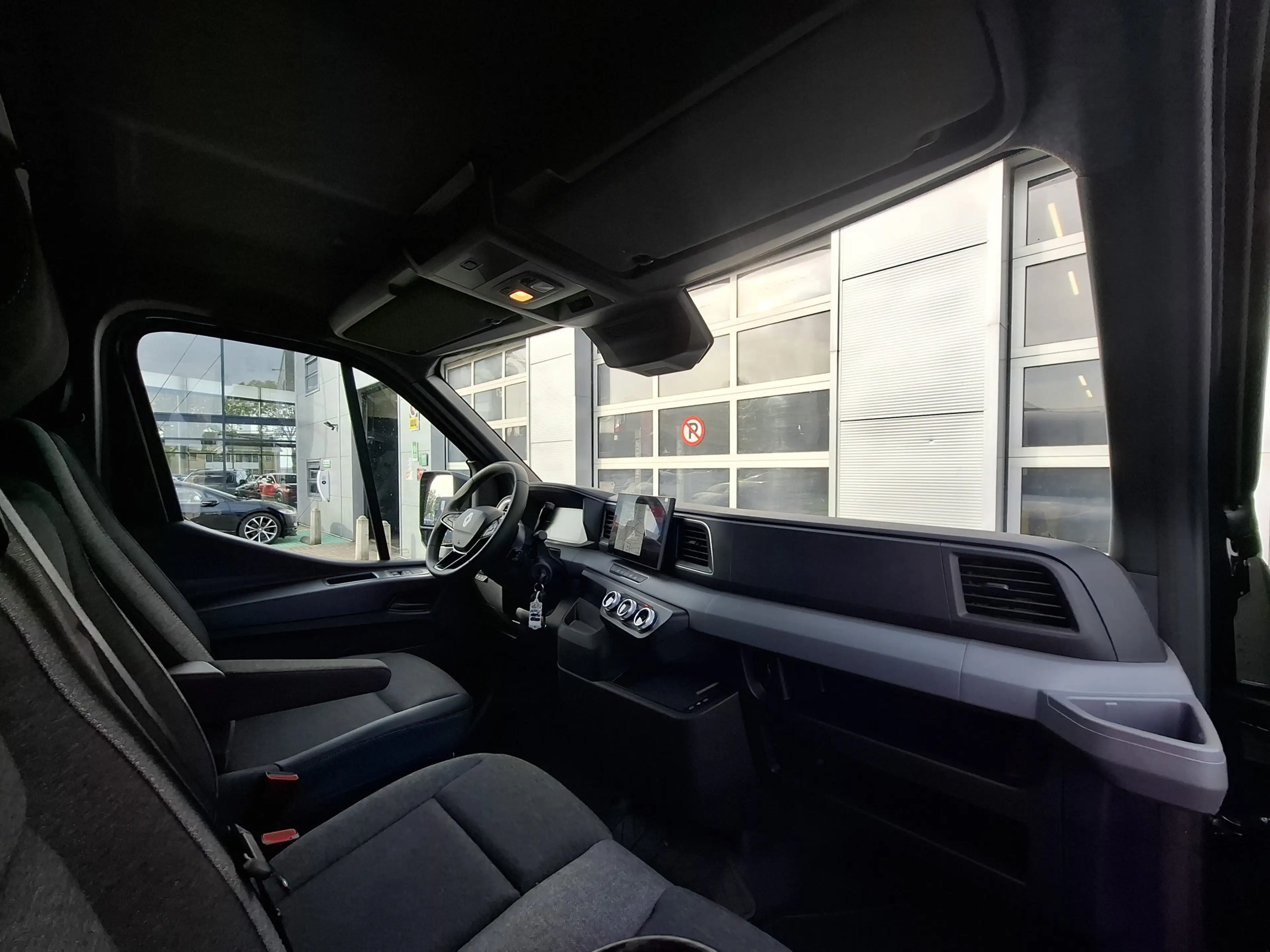 Renault Master E-Tech T35 L2H2 Extra long range 87 kWh | Betimmer — photo 22