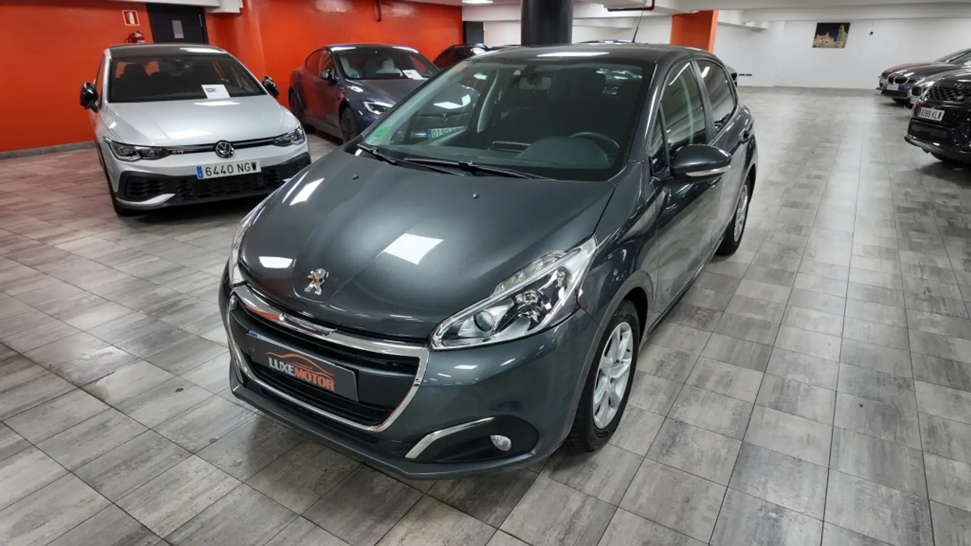 Peugeot 208 1.6 BlueHDi S&S Active 75 Gris - 1