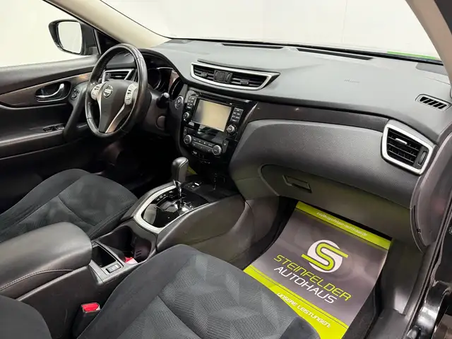 Nissan X-Trail view 10