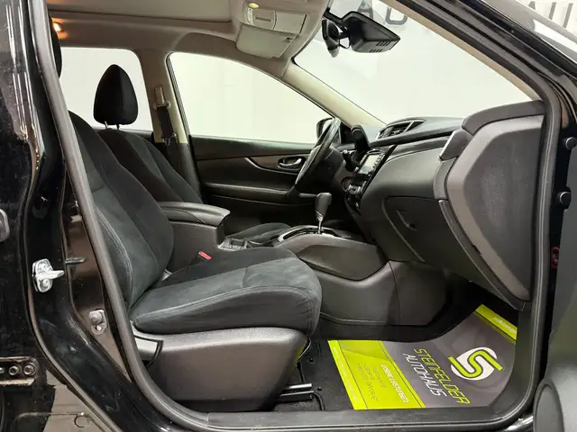 Nissan X-Trail view 12