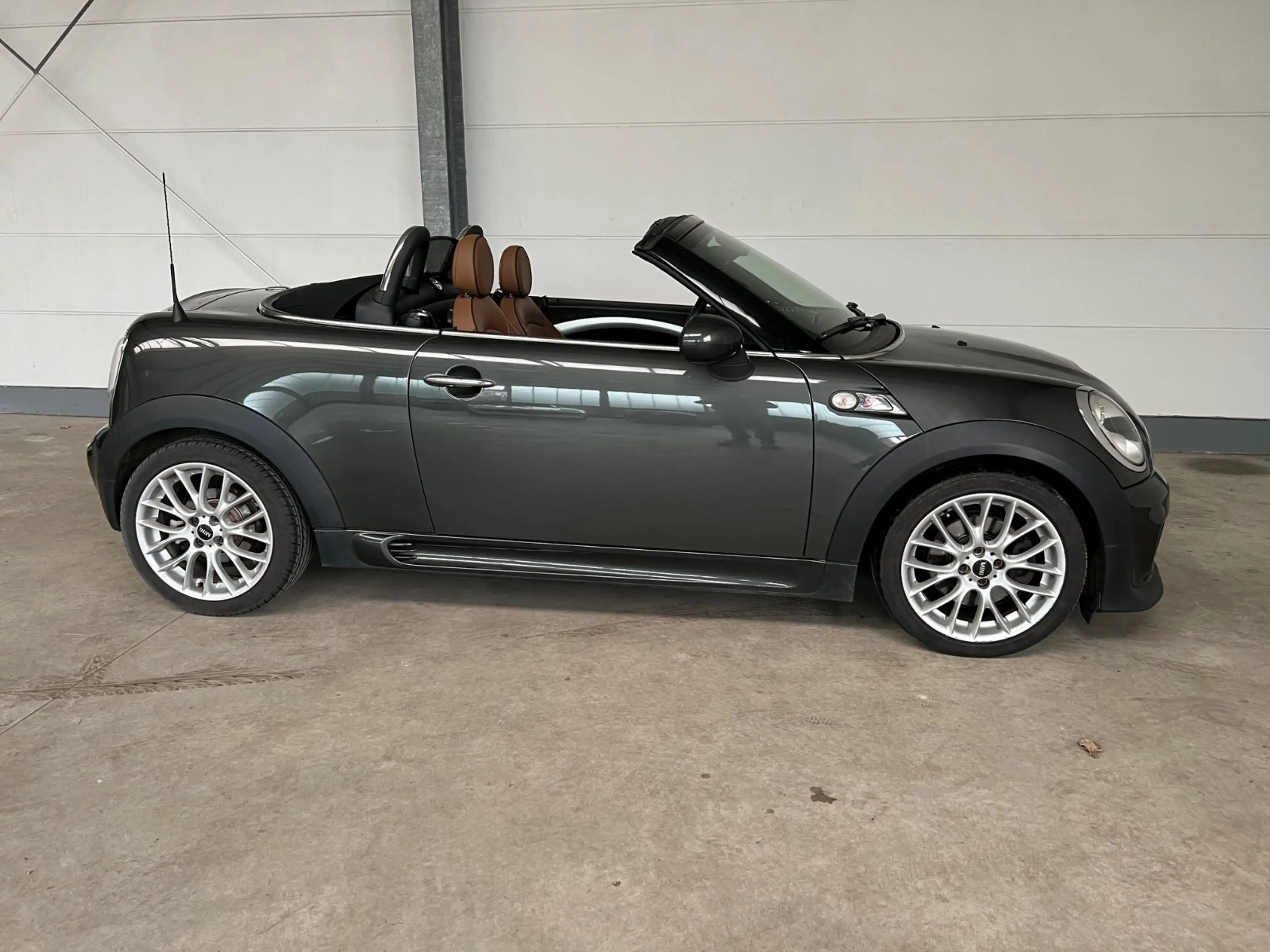 MINI Cooper S Roadster JCW-Paket +Chilli+Leder+Navi — photo 30