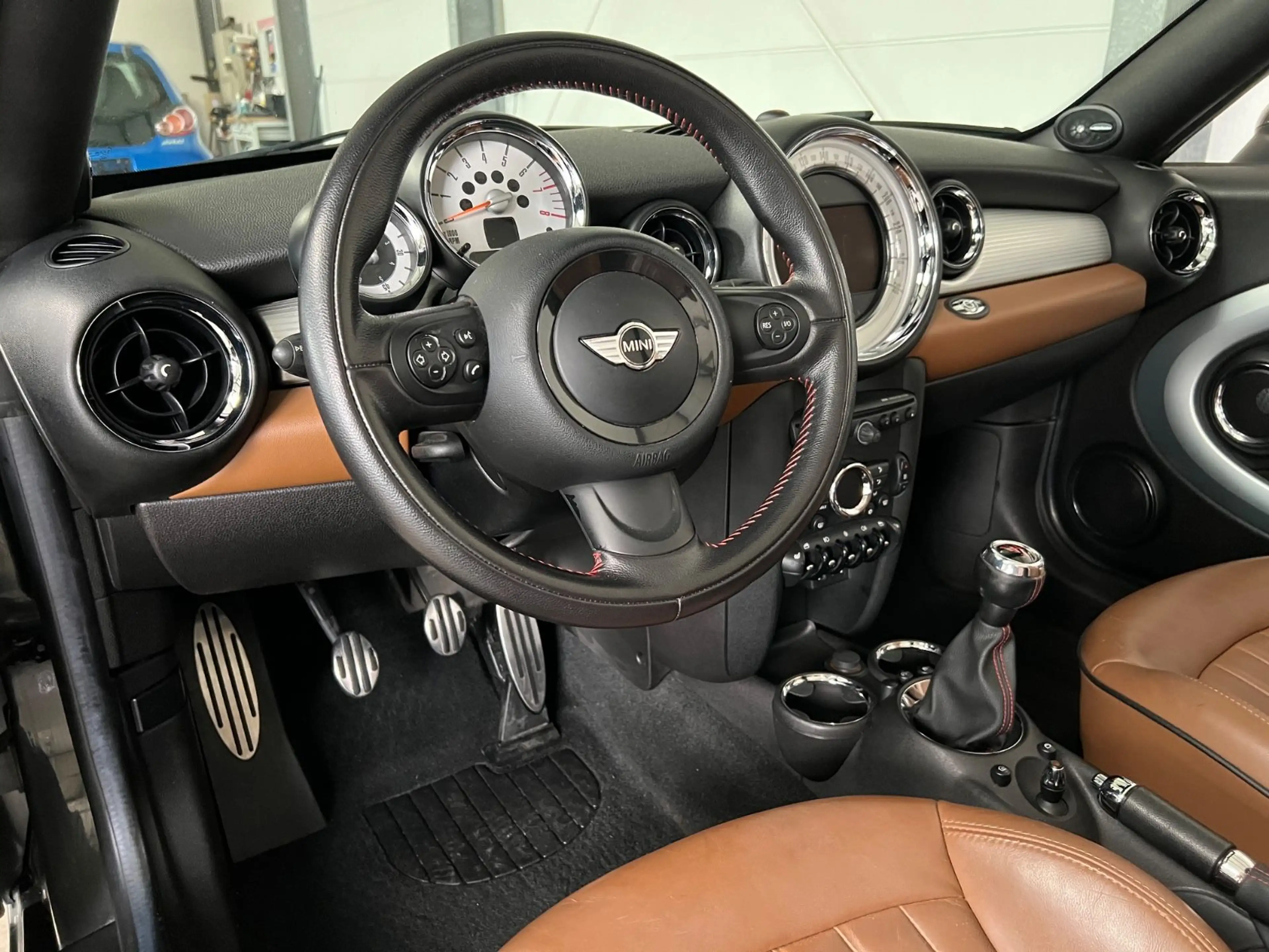 MINI Cooper S Roadster JCW-Paket +Chilli+Leder+Navi — photo 15