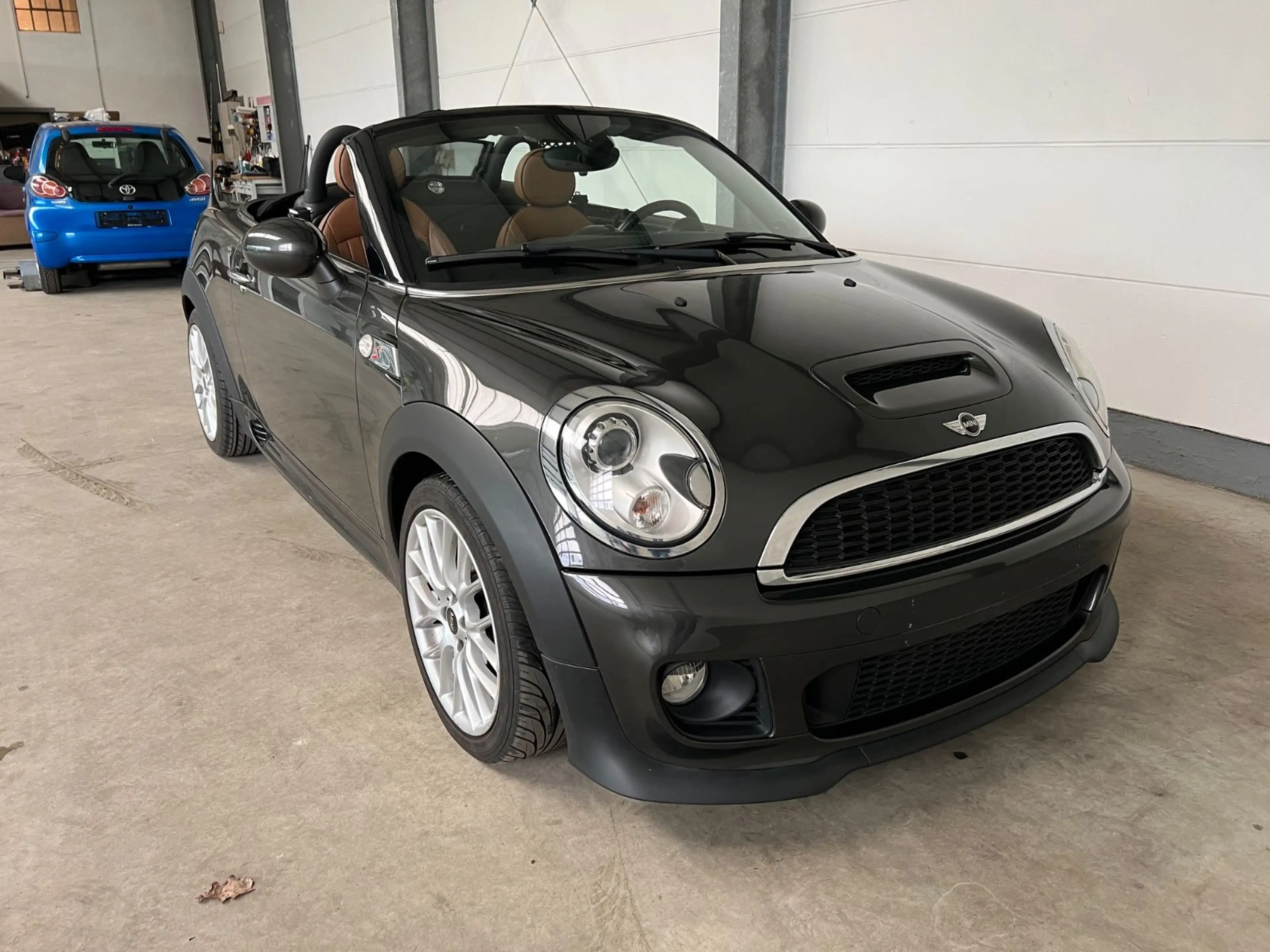 MINI Cooper S Roadster JCW-Paket +Chilli+Leder+Navi — photo 41