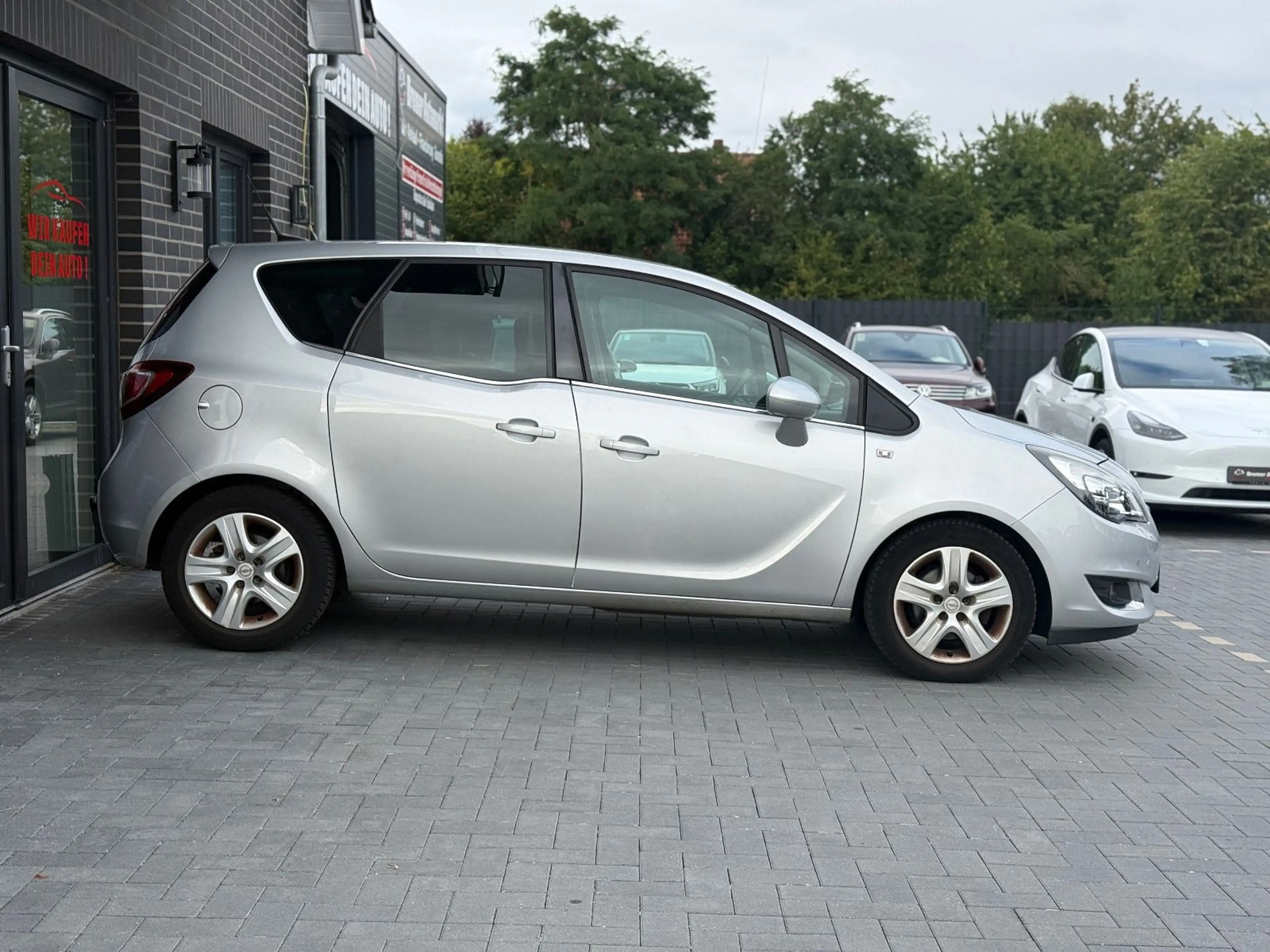 Opel Meriva B Innovation*Automatik*Klima*PDC*AHK*SHZ* — photo 4