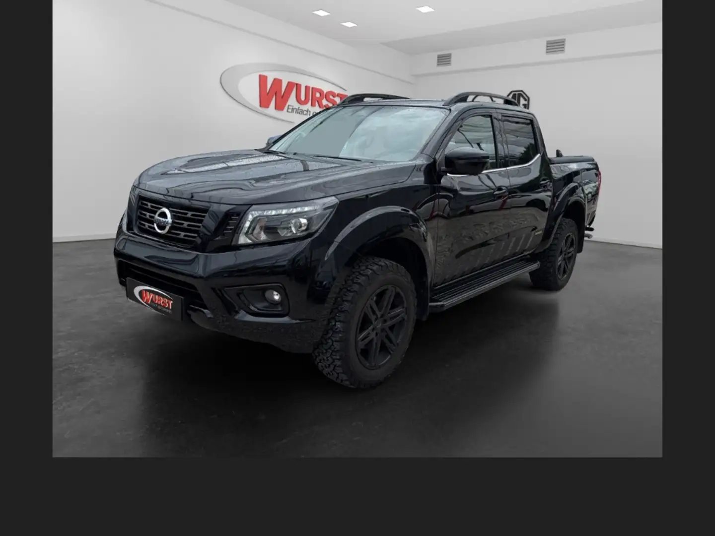 Nissan Navara N-Guard Double Cab 4x4 2.3 dCi Automatik Standheiz Schwarz - 1