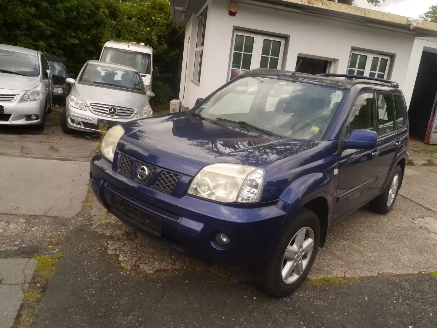Nissan X-Trail Sport Blau - 1