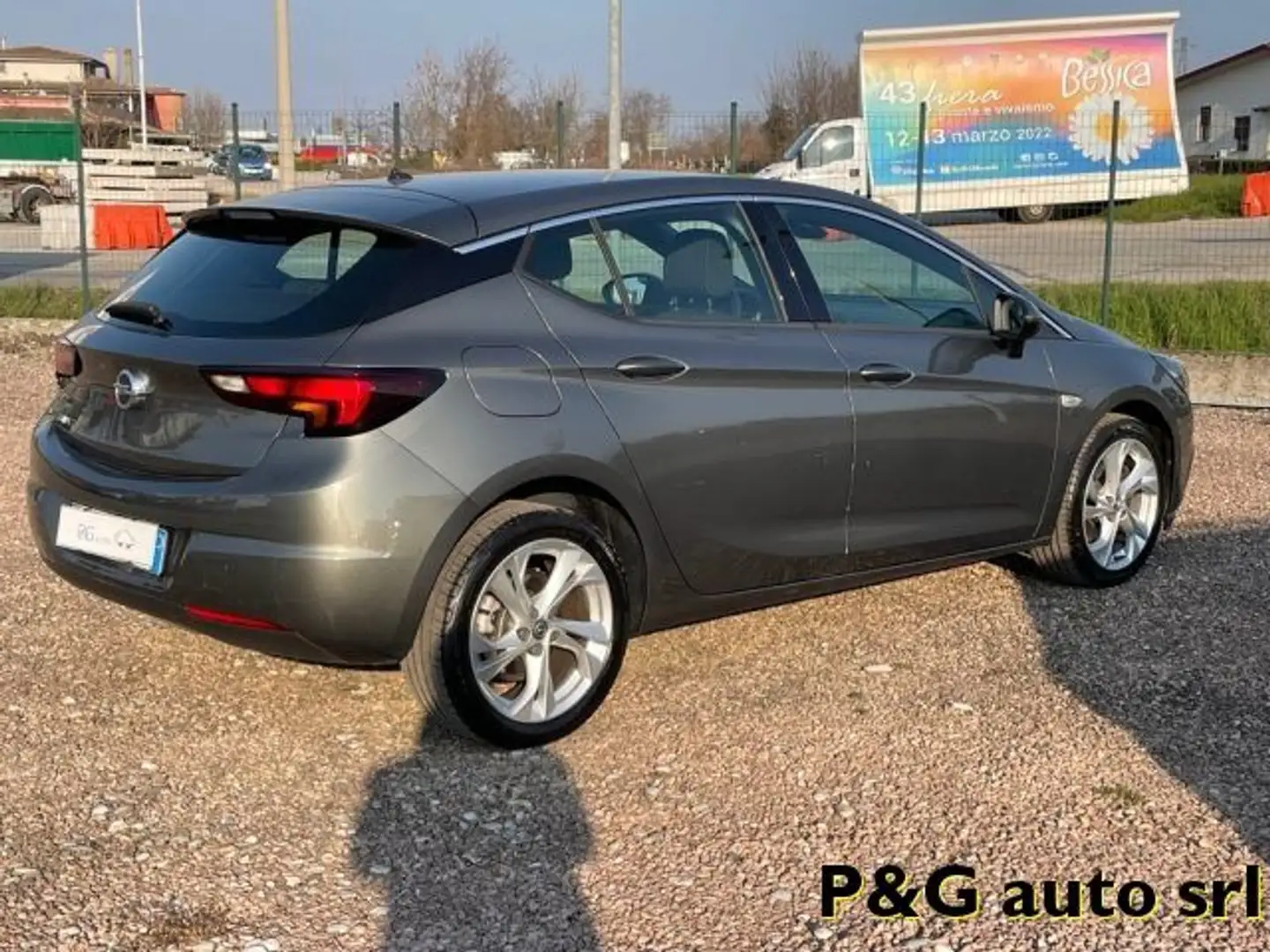 Opel Astra 1.6 CDTi 136CV aut. 5 porte Dynamic Gris - 2