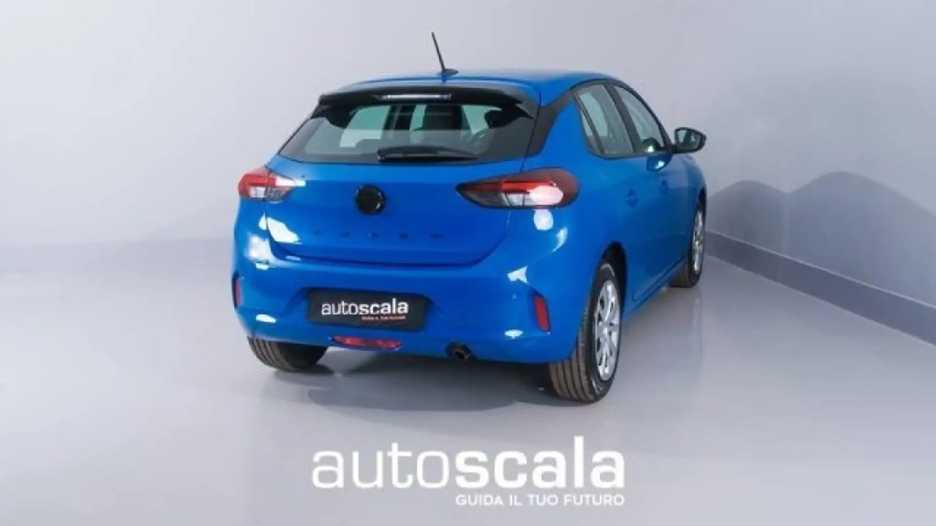 Opel Corsa 1.2 100 CV - 2