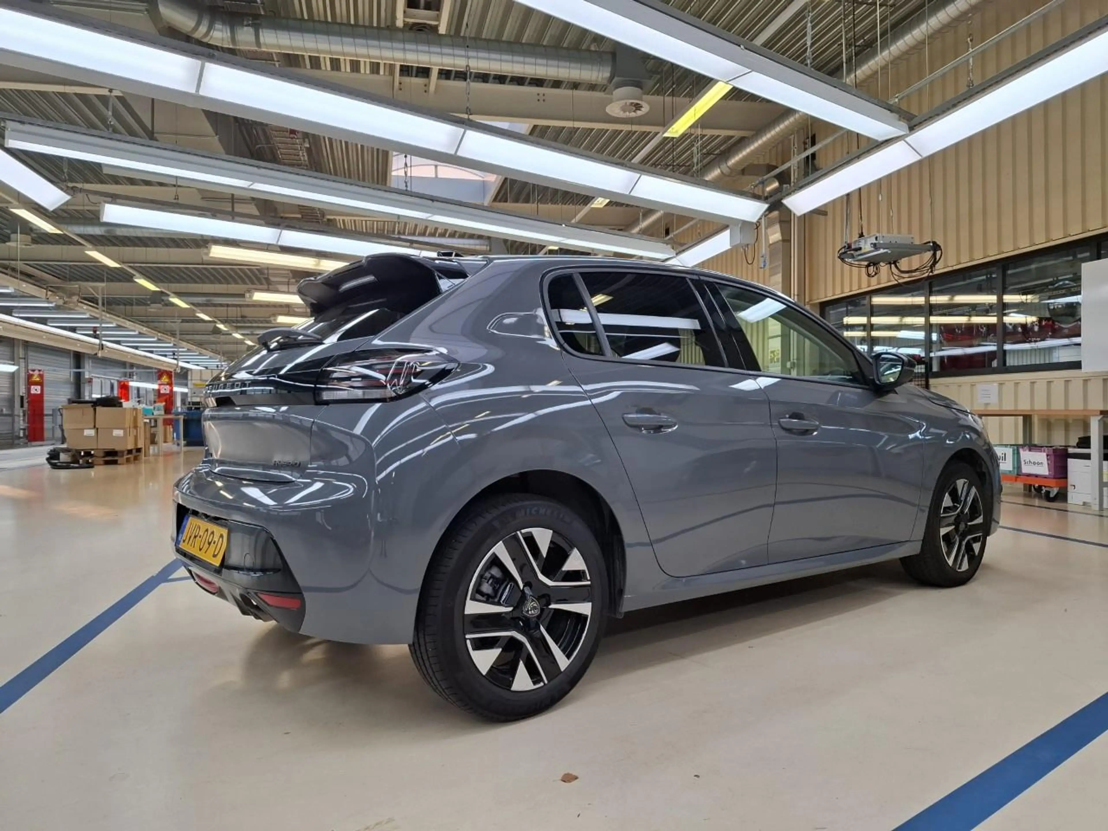 Peugeot 208 1.2 Hybrid 110 e-DCS6 Allure Tot 8 Jaar Garantie | — photo 4