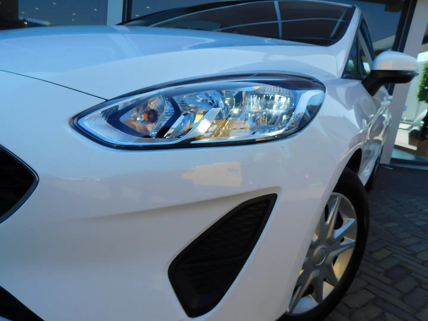 Ford Fiesta 1.0 EcoBoost Connected | Comfort Pack | NAVI | App Wit - 2