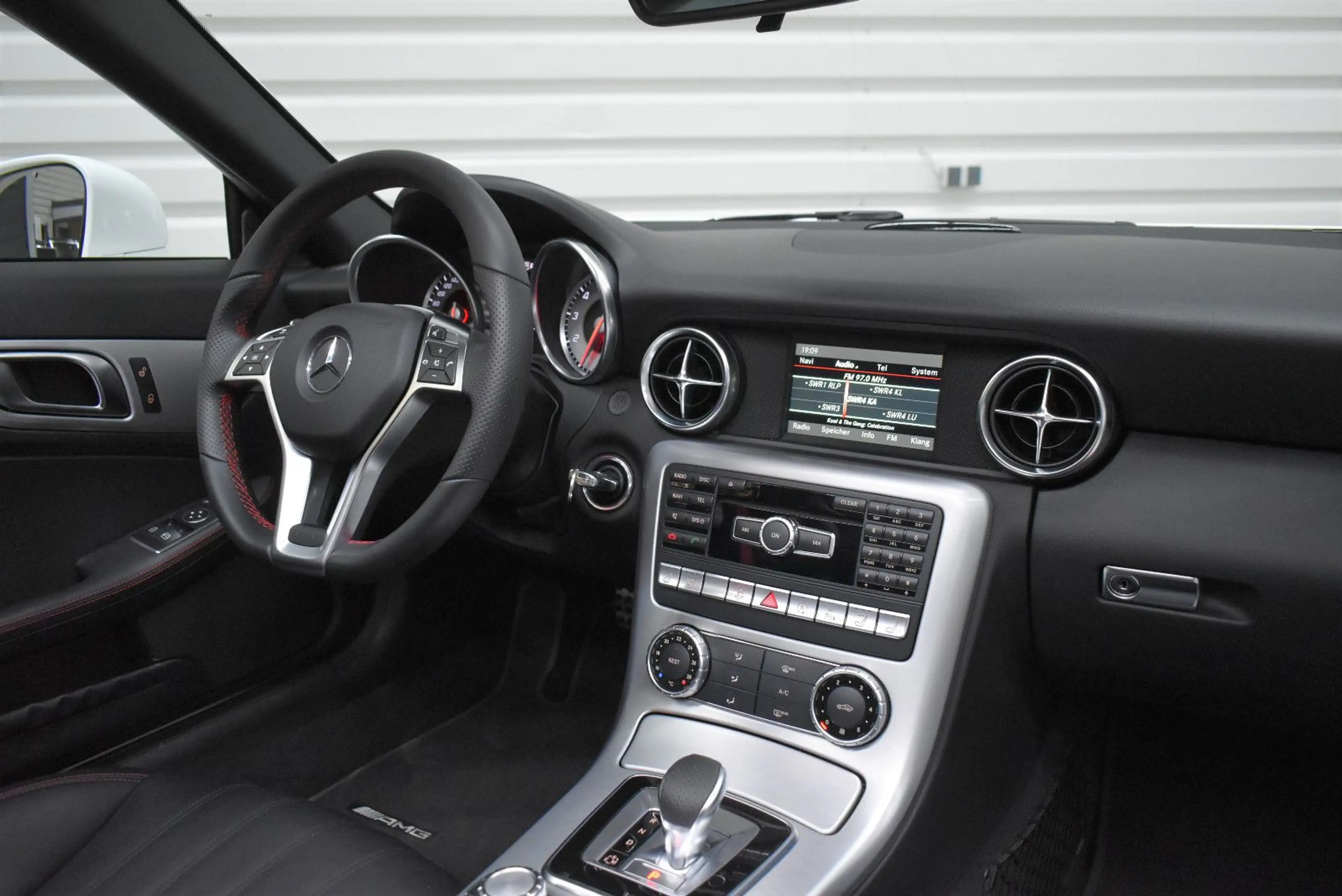 Mercedes-Benz SLK 200 Roadster+AMG-Line+Tempomat+SHZ+PDC — photo 13