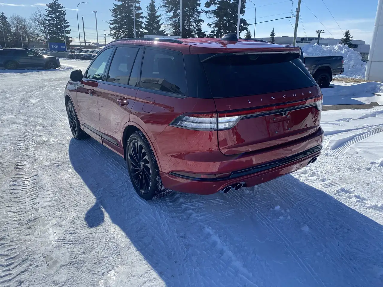 Lincoln Aviator снимка Lincoln Aviator
