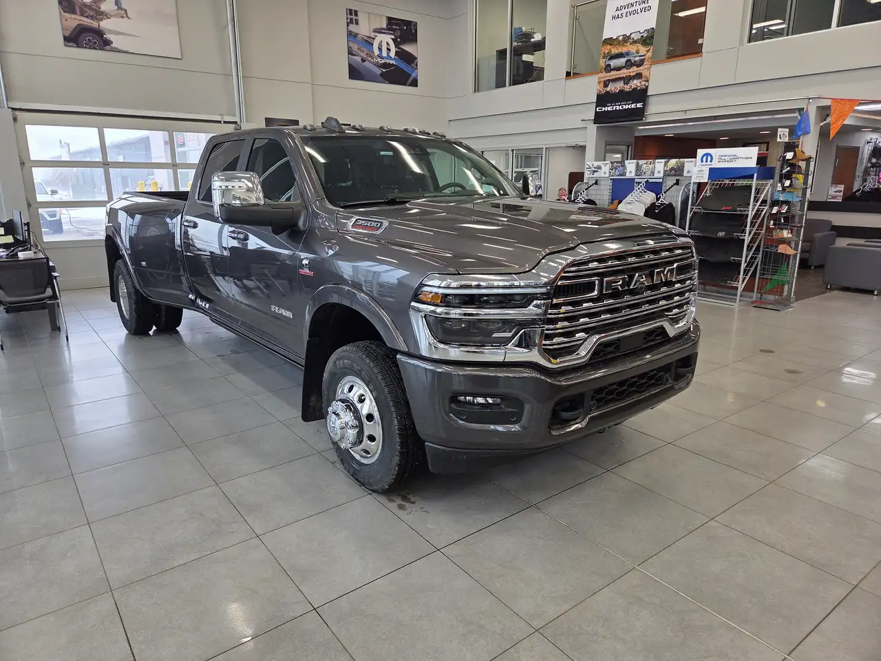 RAM 3500 снимка RAM 3500