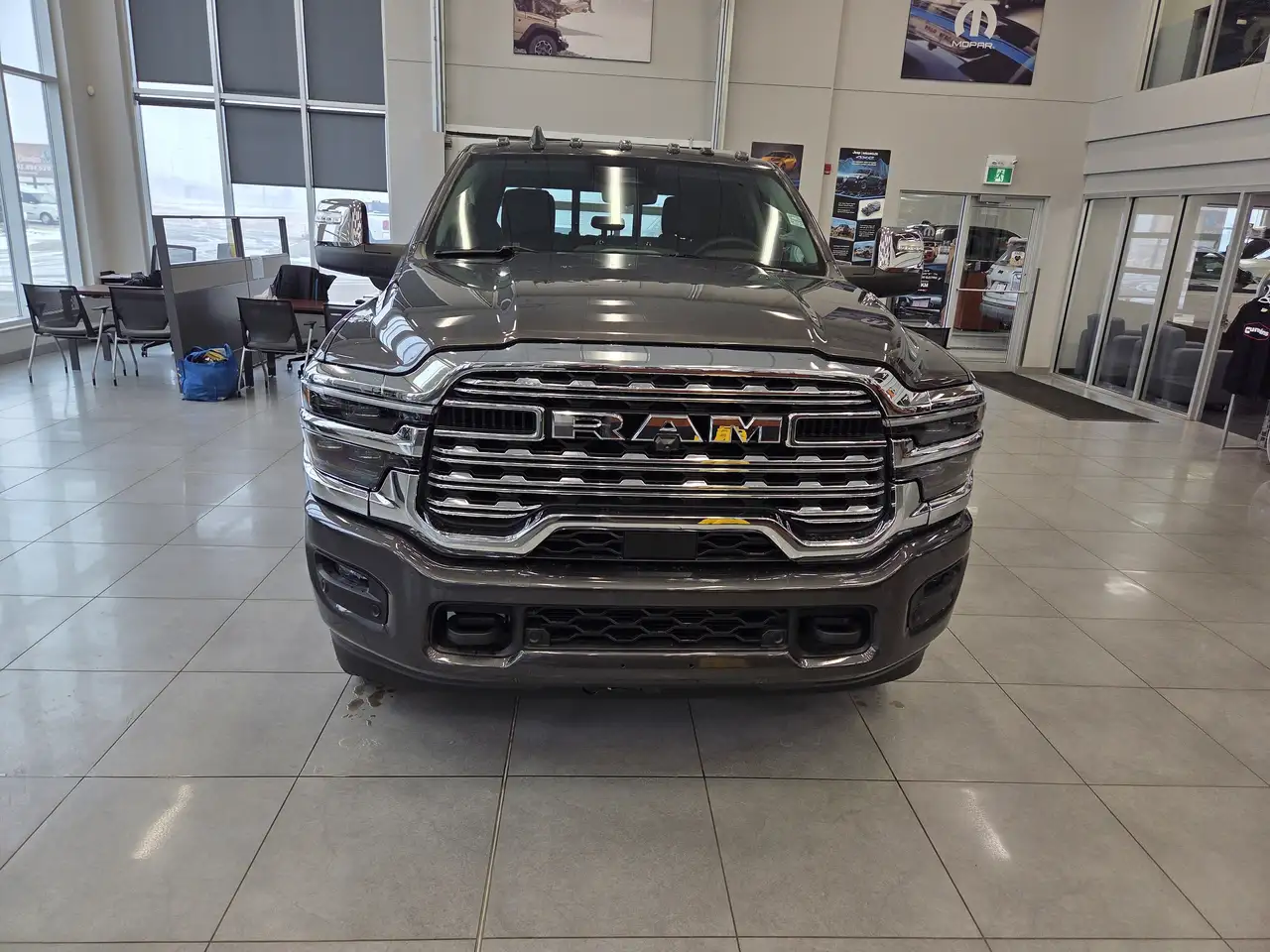 RAM 3500 снимка RAM 3500