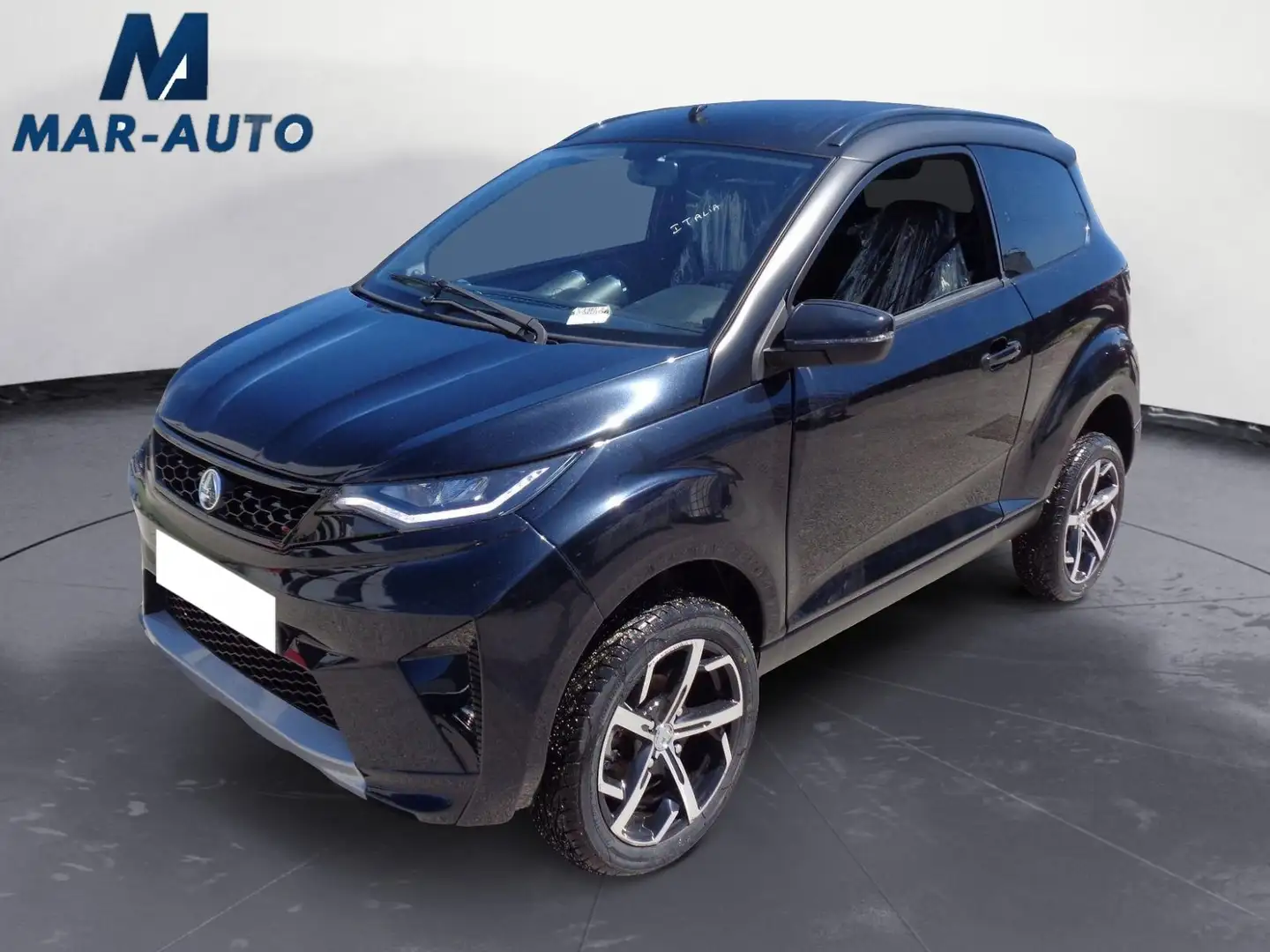 Aixam Crossover Premium Ambition Schwarz - 1