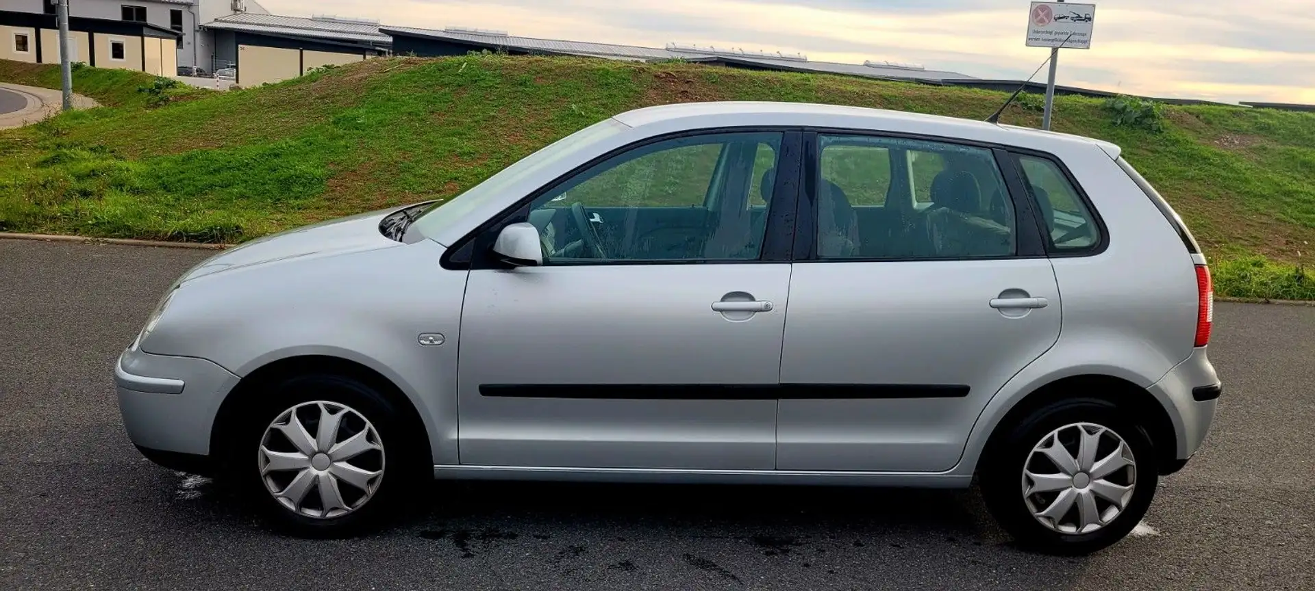 Volkswagen Polo 1.4 Auto Highline/TÜV.NEU/Auto/ Grau - 2