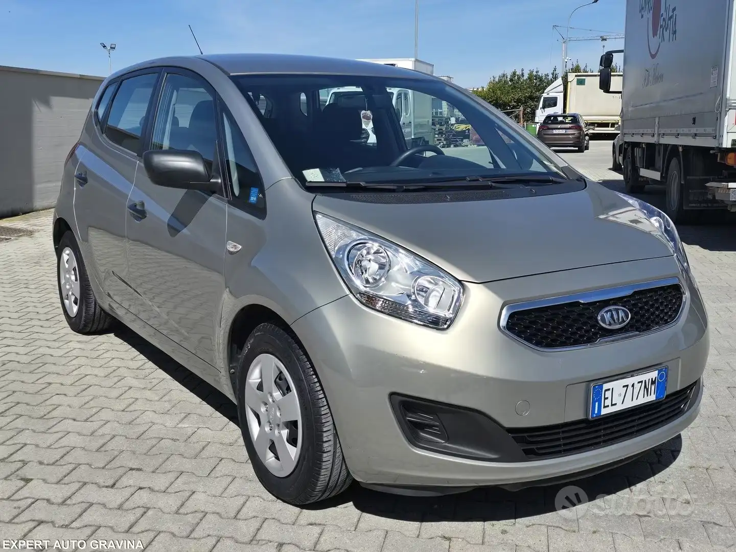 Kia Venga Venga 1.4 crdi 77cv Grau - 1