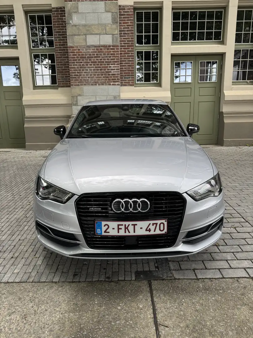 Audi A3 1.4 TFSI Sportback e-tron S line Sportpaket - 1