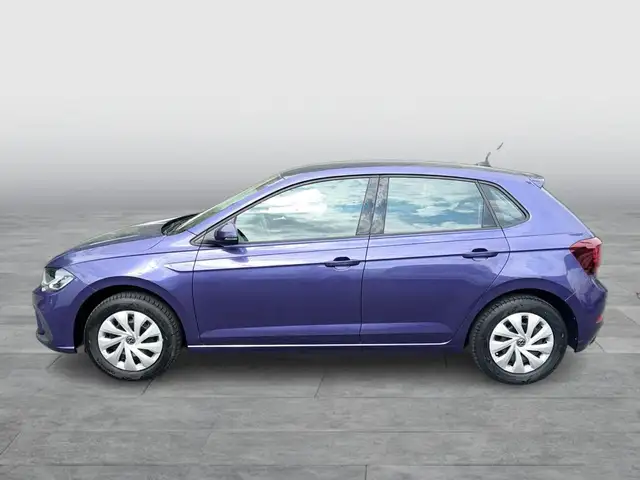 Volkswagen Polo view 2