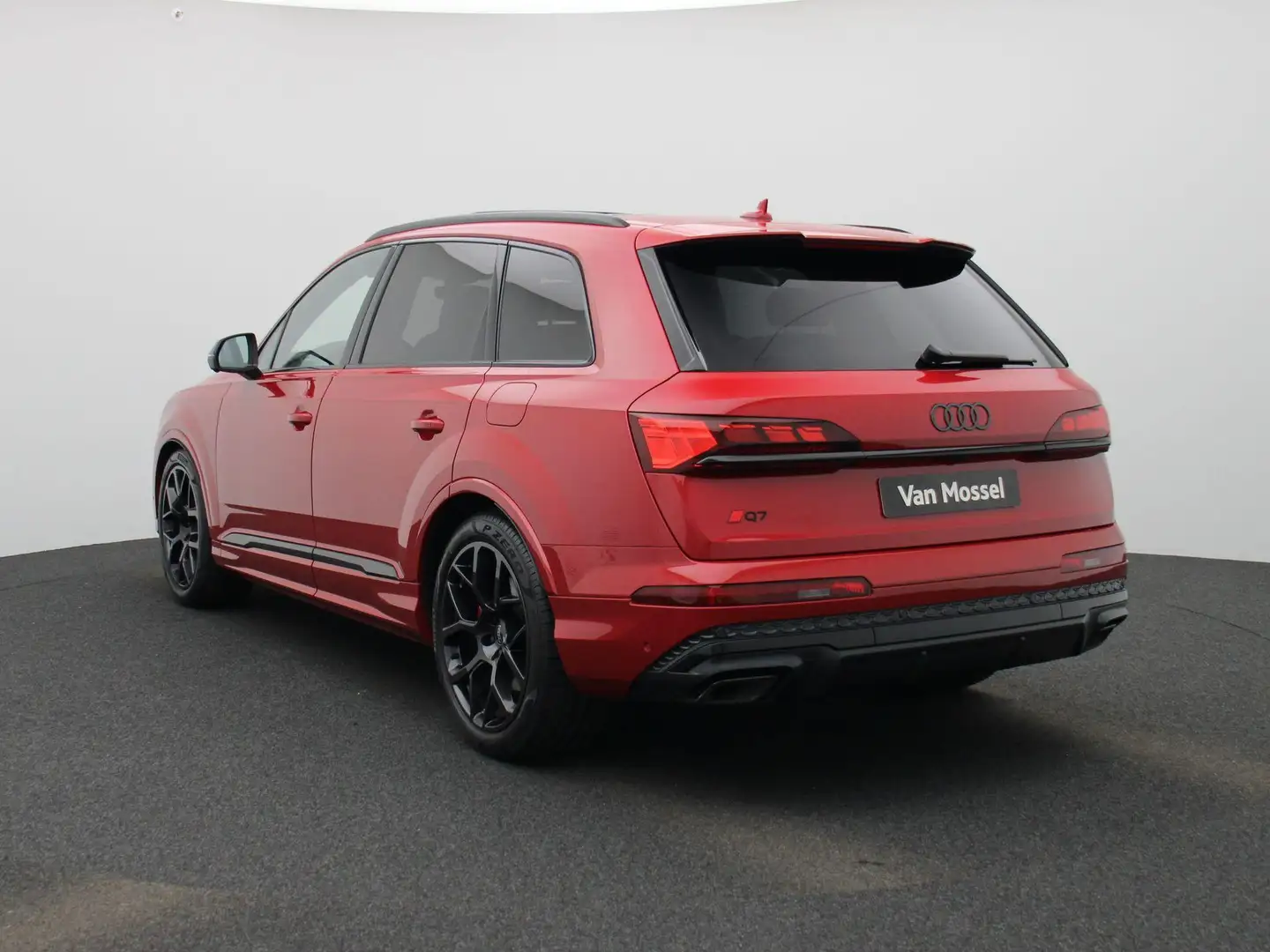 Audi Q7 60 TFSI e Quattro S Competition 490 PK | S-Line | Rood - 2