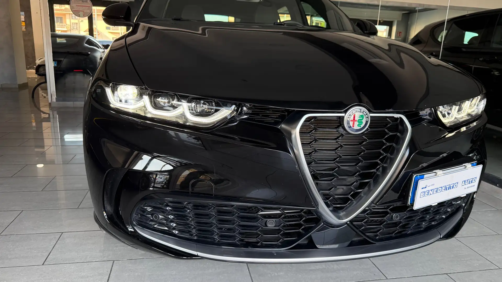 Alfa Romeo Tonale 1.6 Ti 130cv AUTOMATICA Nero - 2