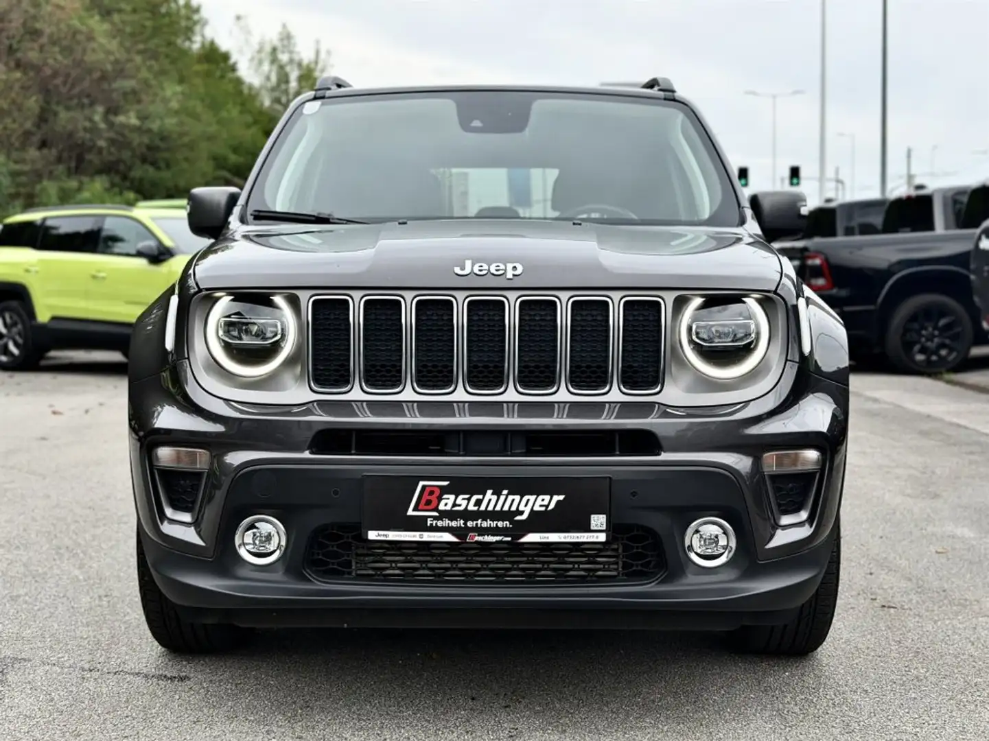 Jeep Renegade 2.0 Multijet 4x4 Limited Automatik Grau - 2