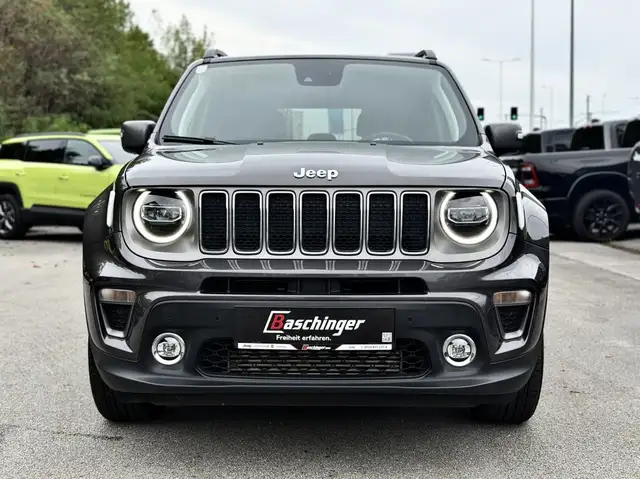 Jeep Renegade view 2
