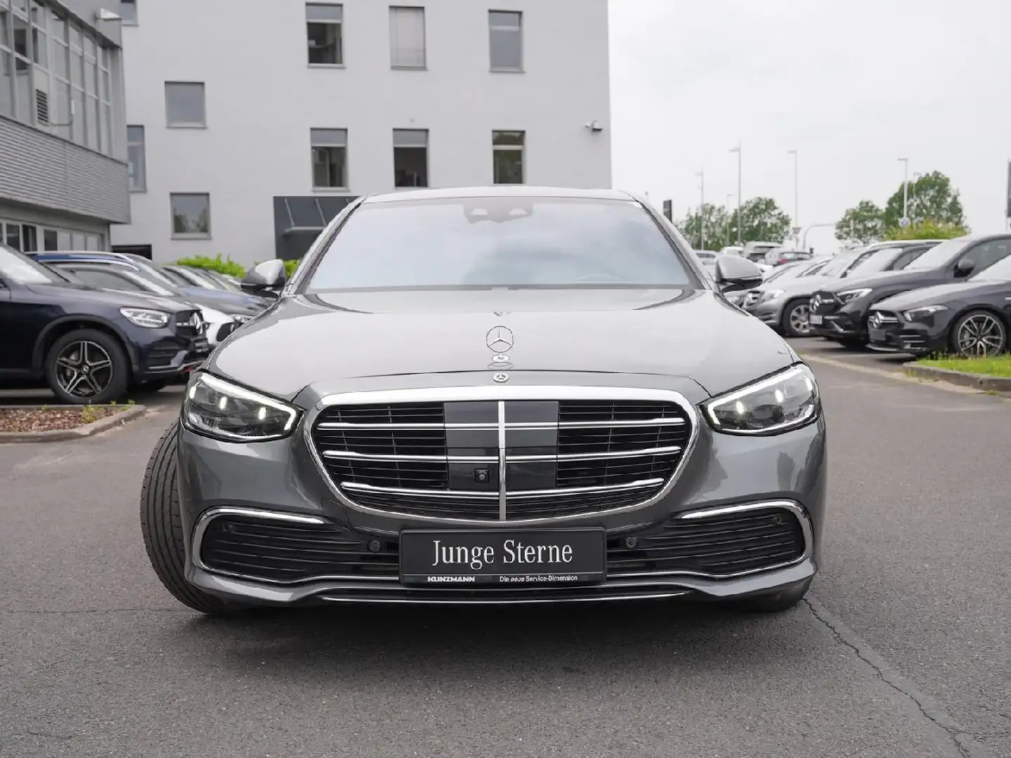 Mercedes-Benz S 350 d  MBUX Navi Airmatic Distronic Sitzklima Gris - 2